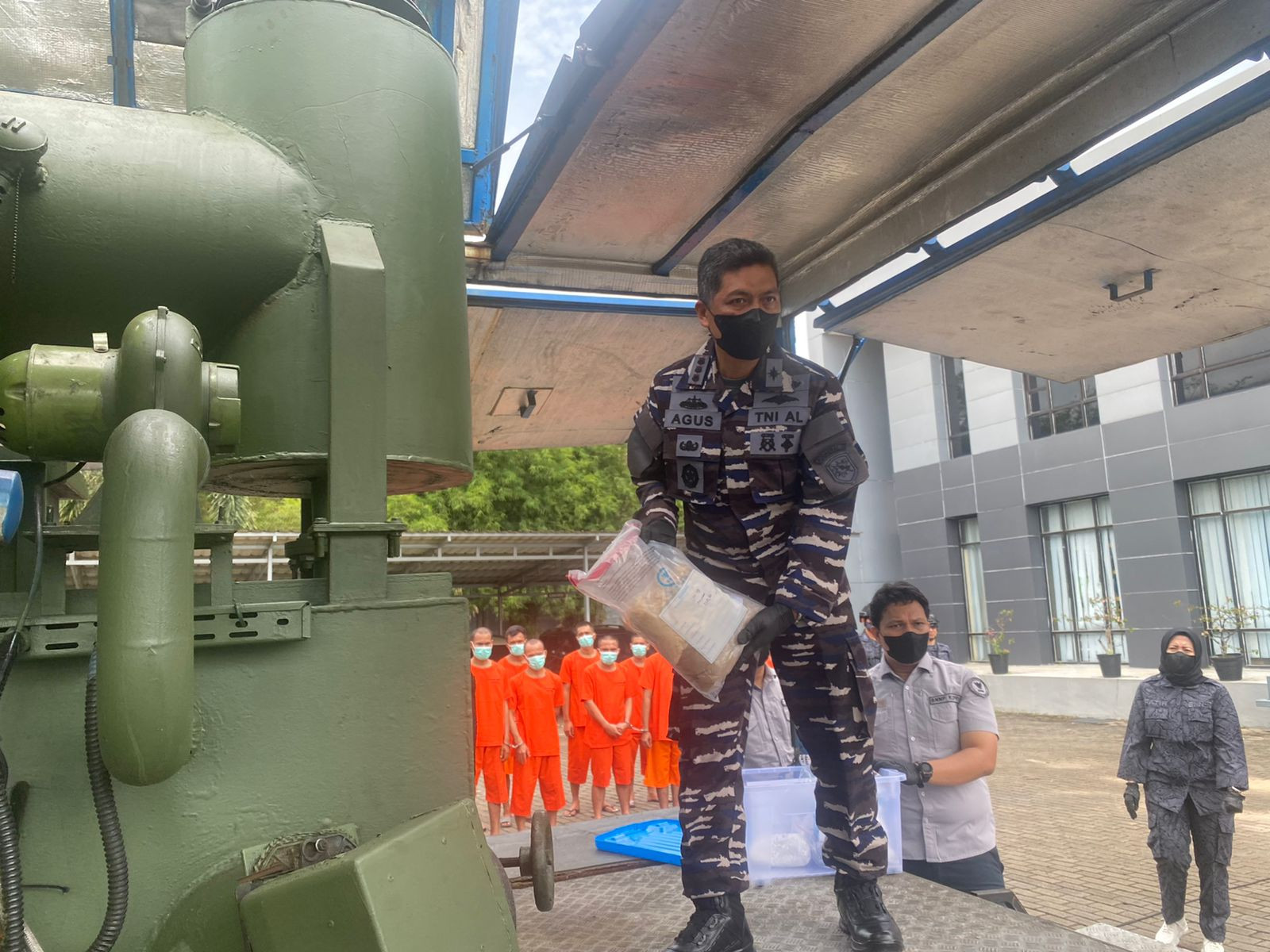 Danlanal Bintan Hadiri Acara Pemusnahan Barang Bukti Narkoba di BNN Provinsi Kepri