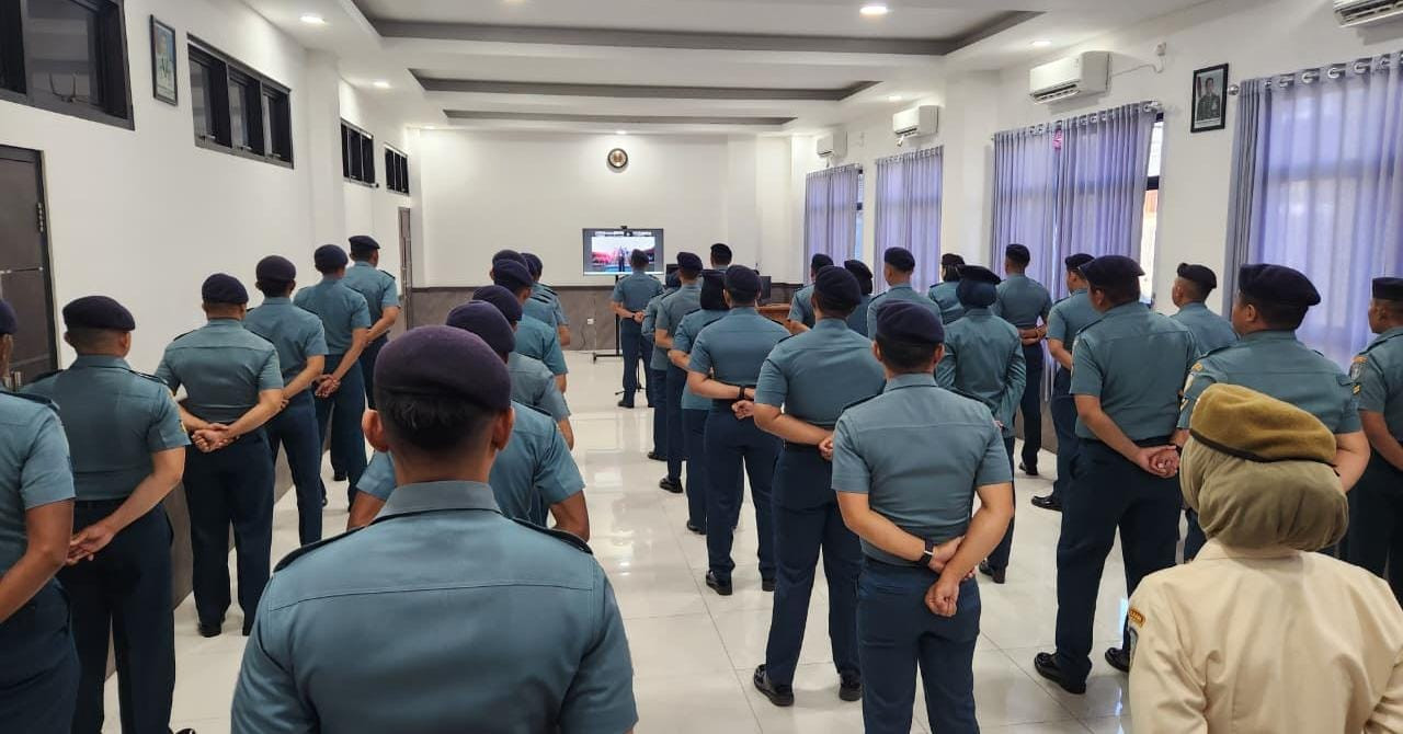 Komandan Beserta Prajurit Satlinlamil 3 Ikuti Entry Briefing Pangkolinlamil Secara Vicon