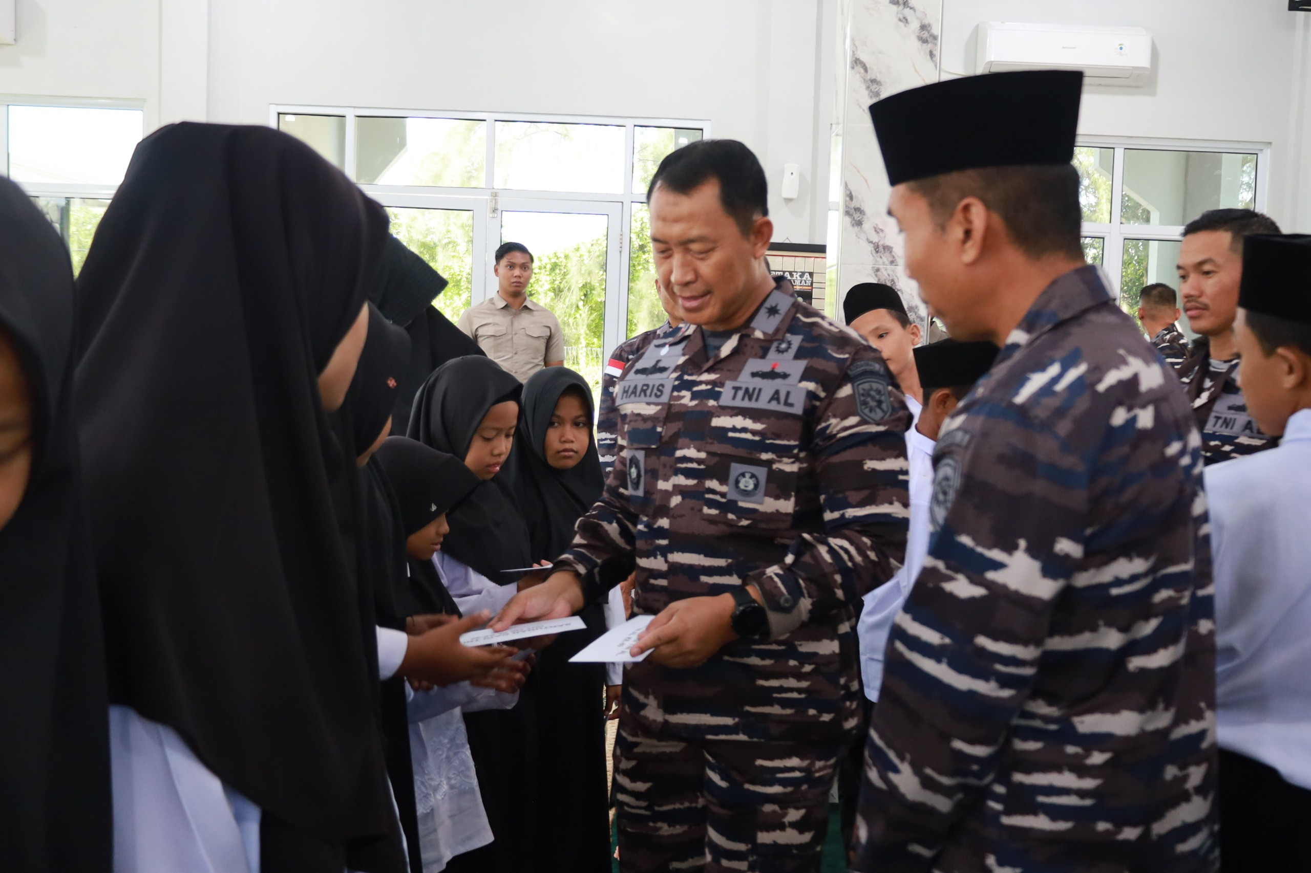 Pangkalan TNI Angkatan Laut Dumai, Gelar Bhakti Sosial dan Bhakti Kesehatan Sambut HUT Ke-80 TNI AL Tahun 2025