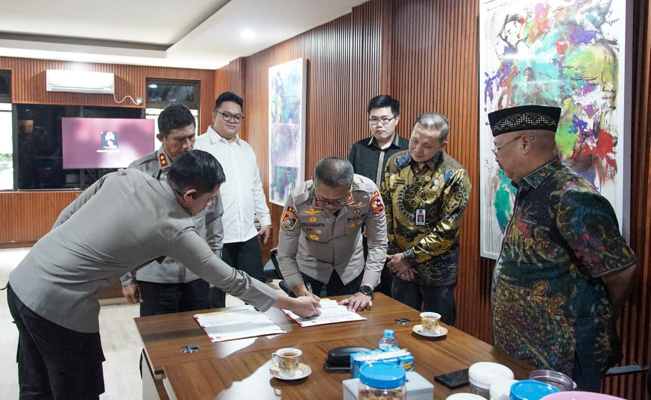 Kapolda Aceh Terima 1,2 Juta PIN E-Learning untuk Pembelajaran Mandiri Siswa Korban Bencana