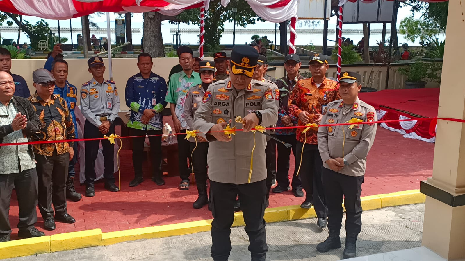 Kapolres Kepulauan Seribu Resmikan Renovasi Kantor Polsek Selatan, Dorong Pelayanan Prima untuk Masyarakat