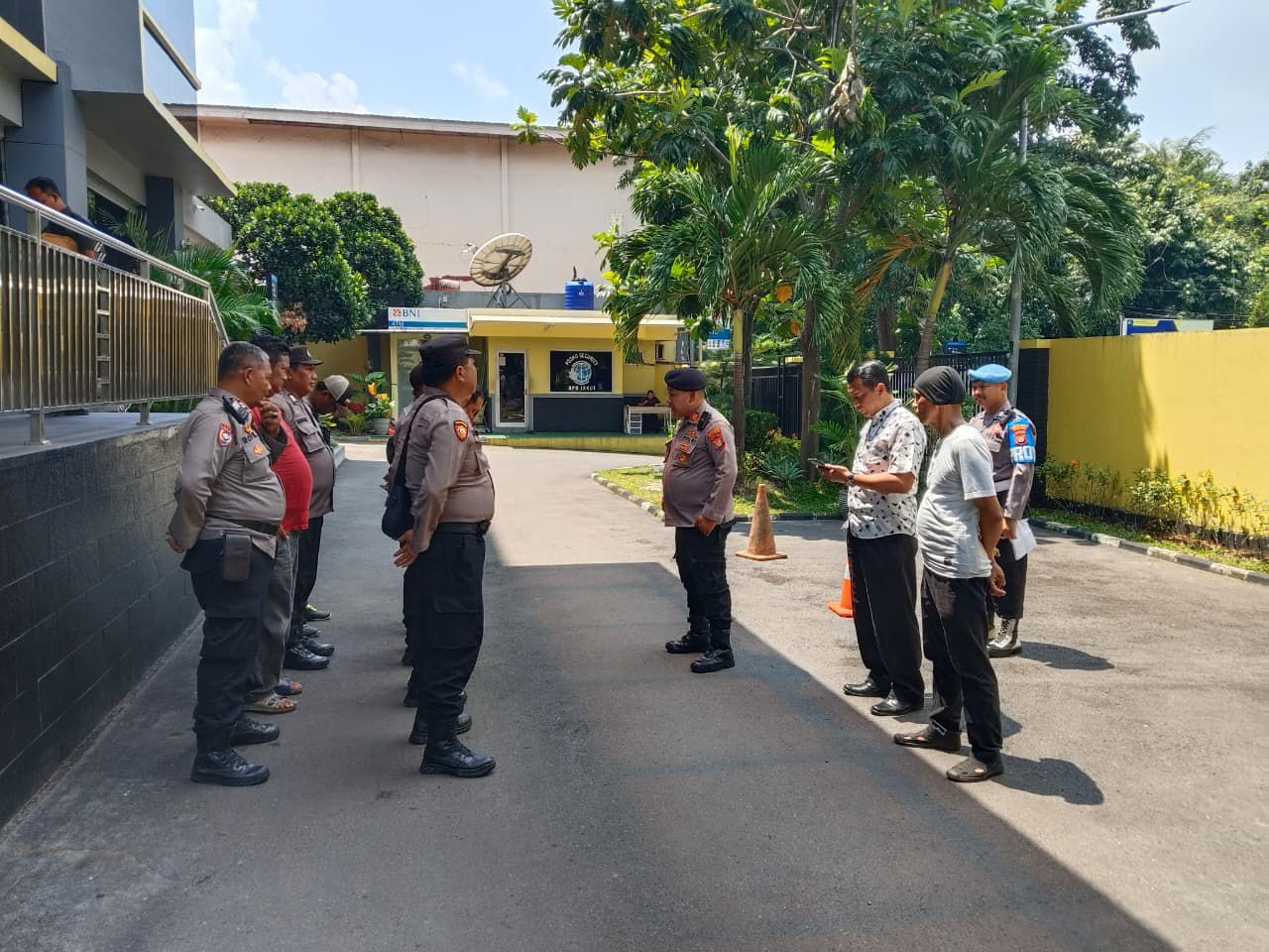 Polsek Koja Gelar Apel Pengamanan Aksi Mahasiswa di Kantor BPN Jakarta Utara