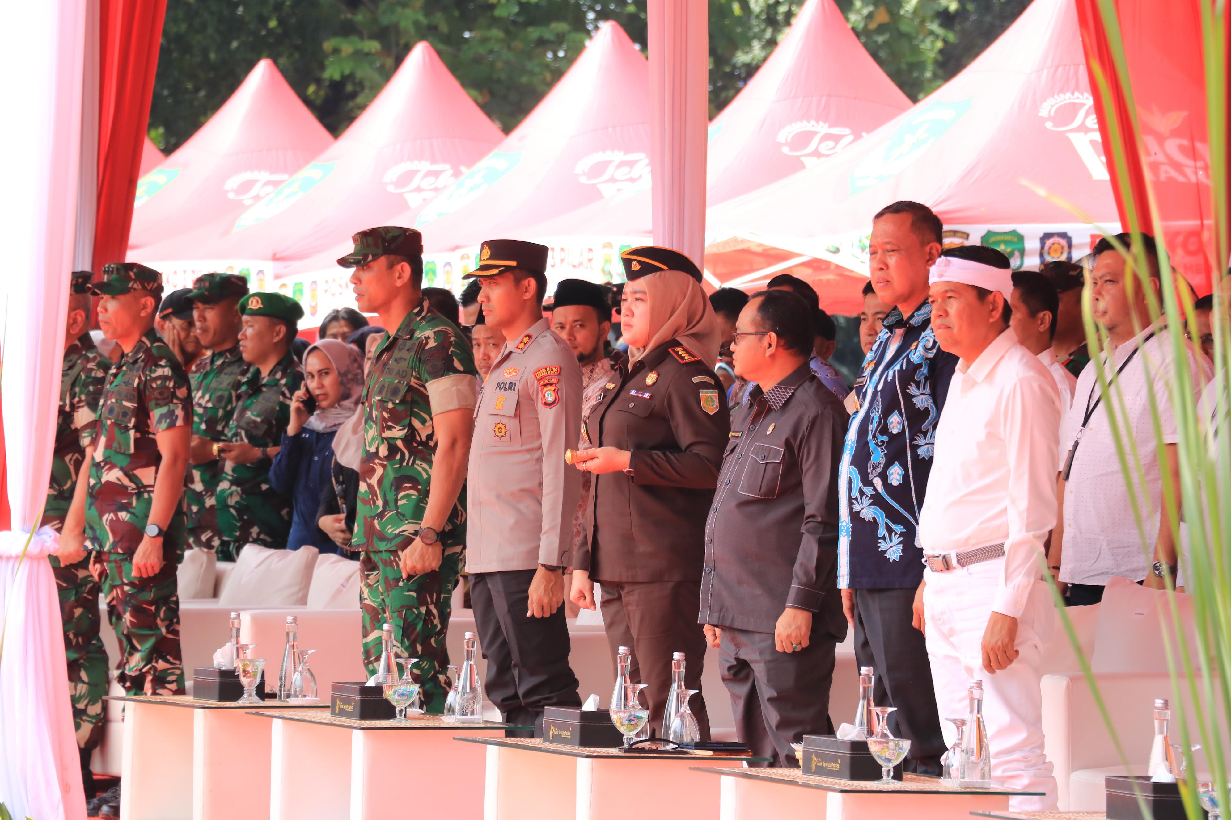 Upacara Penutupan TMMD ke- 125 TA di Wilayah Hukum Polsek Bantargebang Berjalan Lancar dan Khidmat