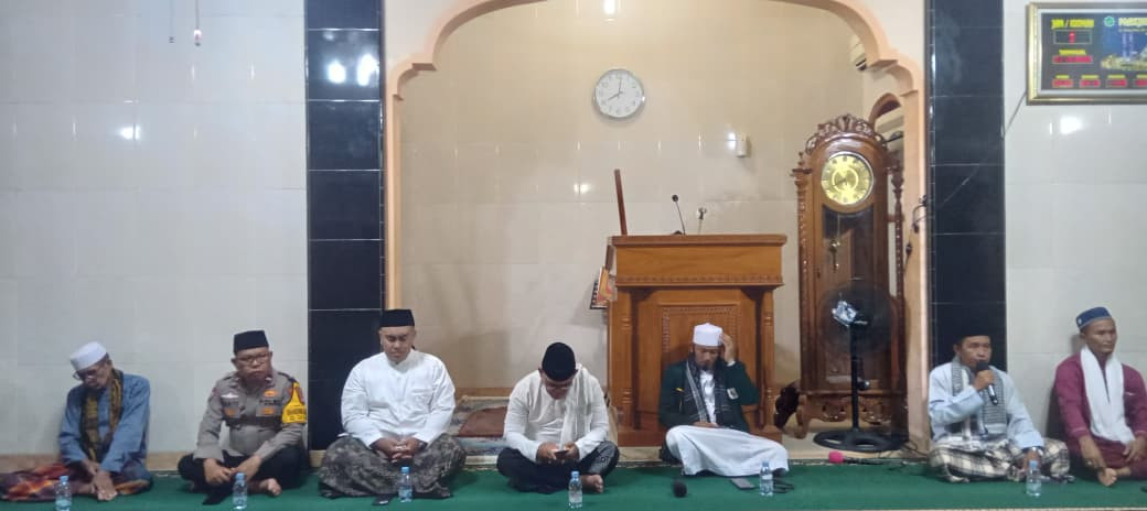 Dzikir dan Doa Bersama di Pulau Untung Jawa: Sambut Tahun Baru dengan Khidmat, Sertakan Doa untuk Korban Banjir Bandang di Aceh dan Sumatera