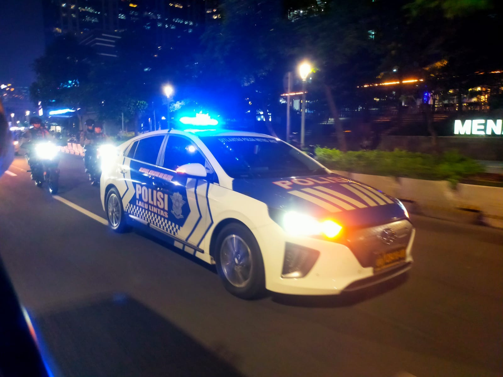 Polda Metro Jaya Gelar Patroli Malam, Hadirkan Rasa Aman untuk Warga