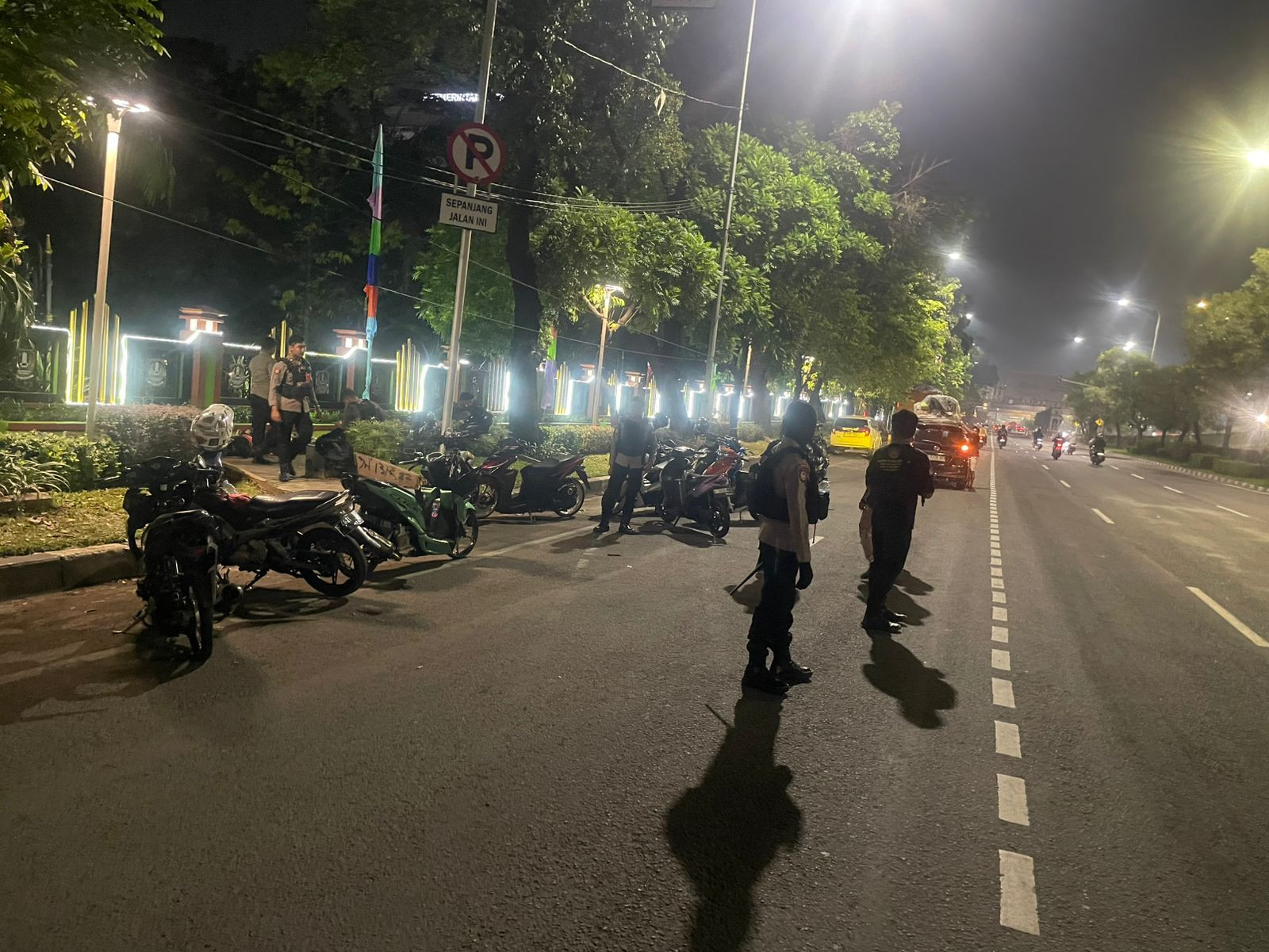 Polres Metro Bekasi Kota Bubarkan Balap Liar di Depan Kantor Pemkot