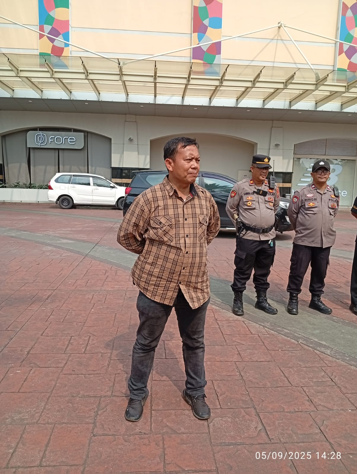Ciptakan Kondusifitas Wilayah, Polsek Kelapa Gading Gelar Apel 3 Pilar Jaga Jakarta Antisipasi Guantibmas di Pusat Perbelanjaan