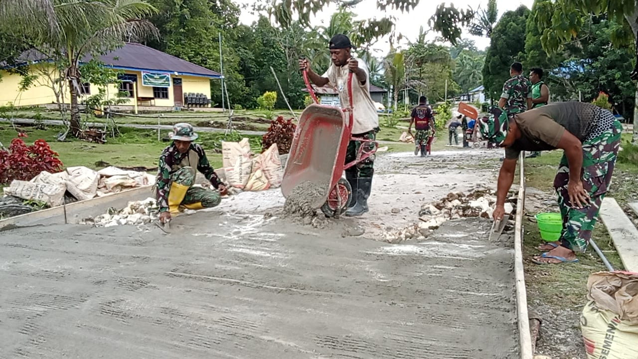 TMMD Ke-129 hari ke 2 TA 2026 pembuatan Jalan Cor di Kampung Sesor, Tingkatkan Akses dan Kesejahteraan Masyarakat