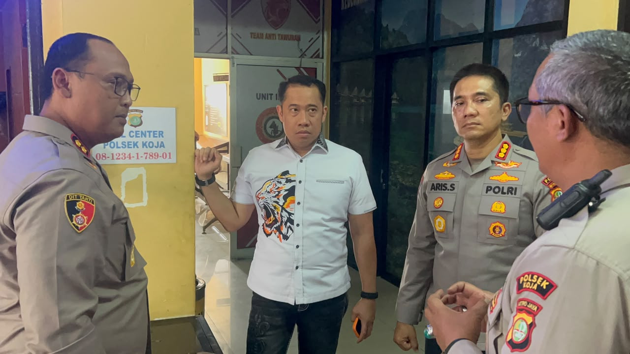 Perkuat Pelayanan Publik, Bid Propam Polda Metro Jaya Kunjungan Supervisi di Polsek Koja