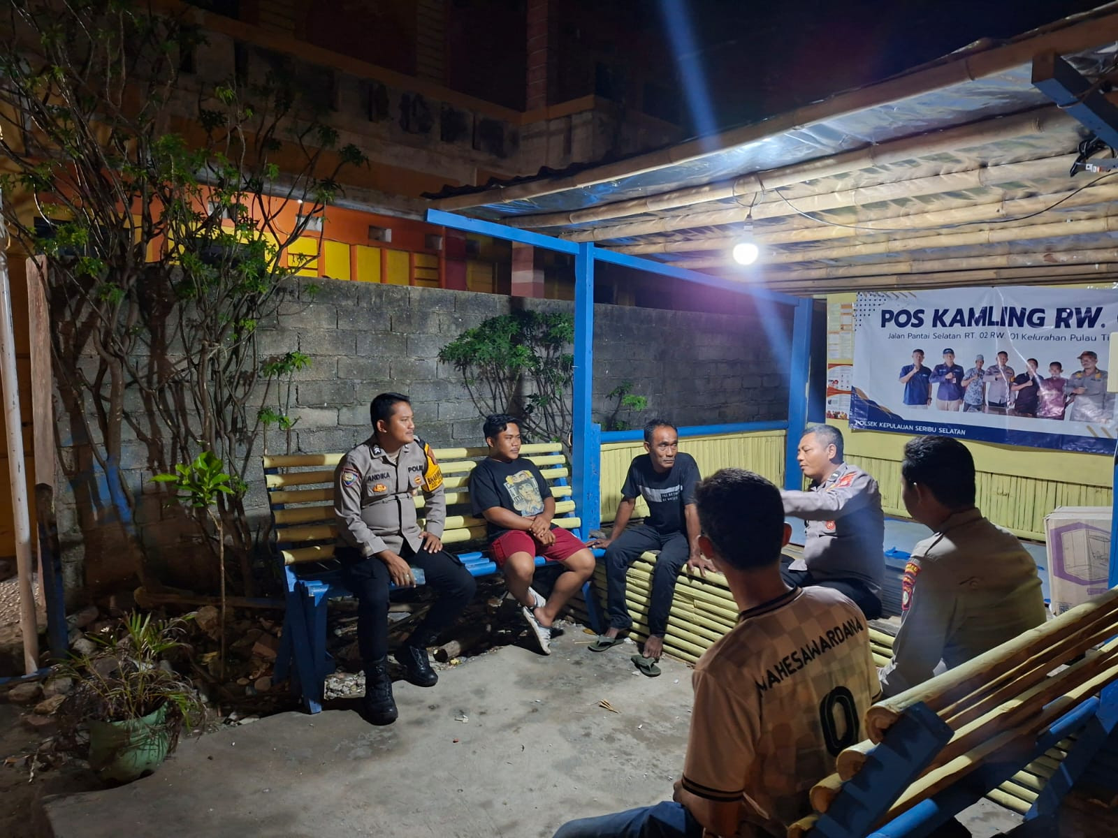 Patroli Malam Ramadhan Gabungan, Polsek Kepulauan Seribu Selatan Bersama TNI dan Satpol PP Perkuat Siskamling Cegah Guantibmas