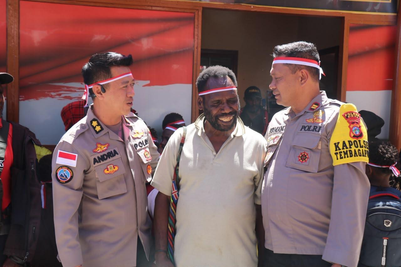 Semarak Hari Bhayangkara ke-80, Satgas Ops Damai Cartenz-2026 Hadir Membawa Harapan bagi Warga Tembagapura