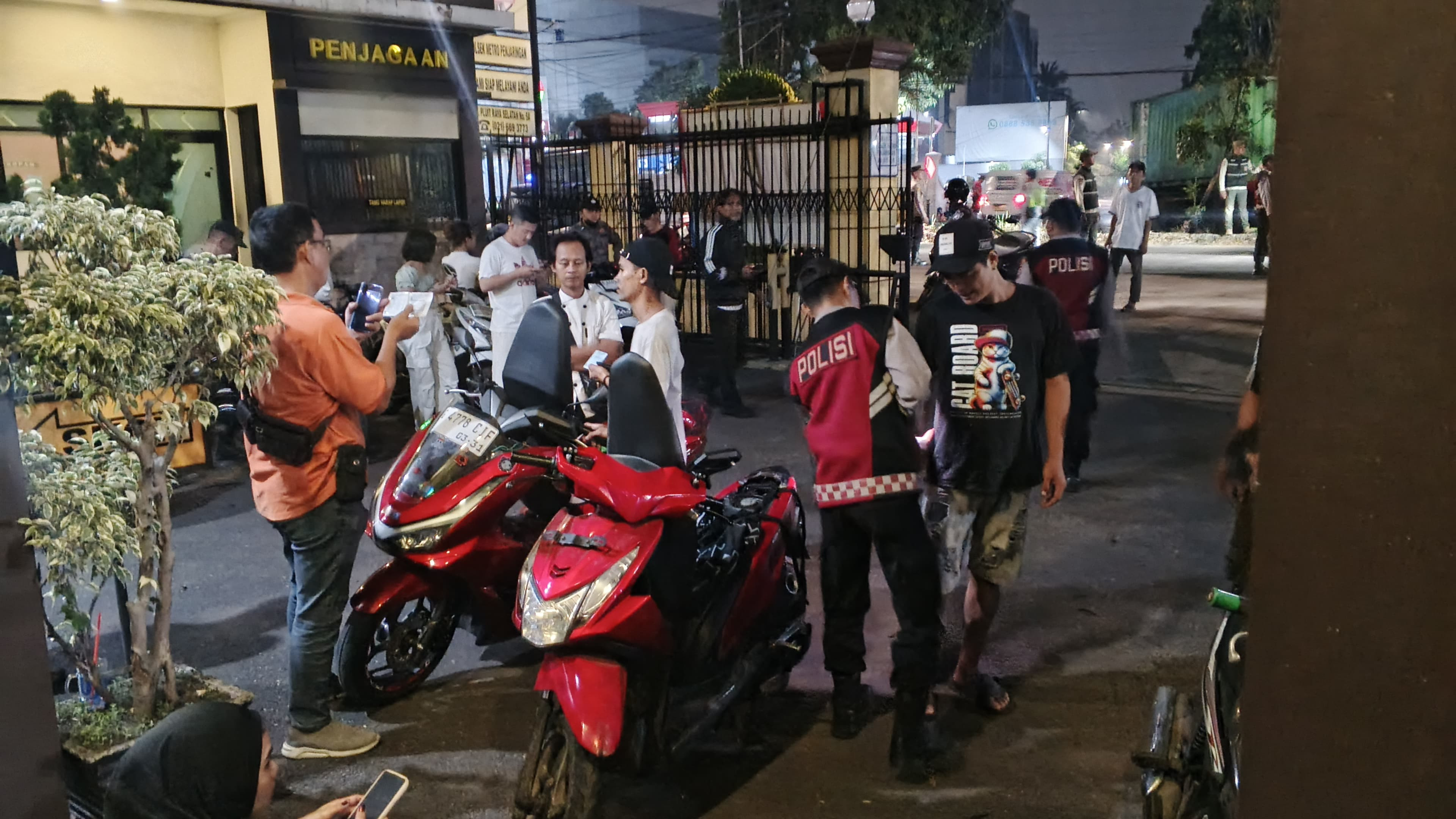 Polsek Metro Penjaringan Intensifkan KRYD, Delapan Sepeda Motor Diamankan Saat Patroli Malam