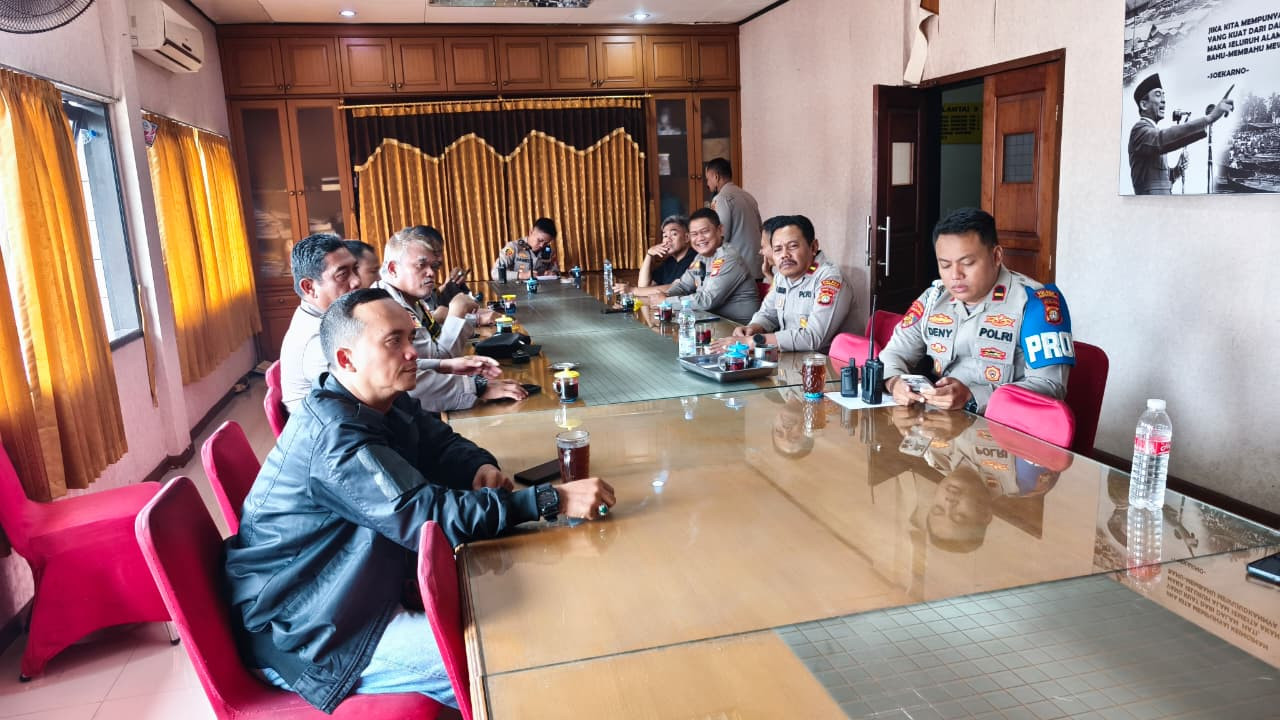 Polsek Pademangan Matangkan Kesiapan Distribusi Sembako di Monas Lewat Rapat Daring