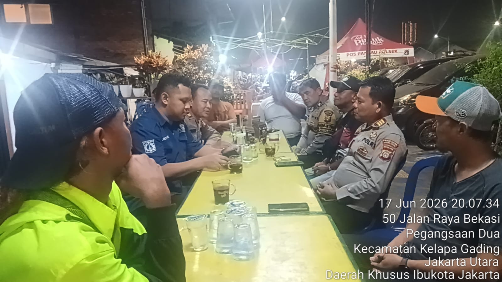 Jaga Jakarta On The Spot, Polisi Serap Aspirasi Warga Pegangsaan Dua Soal Keamanan Lingkungan