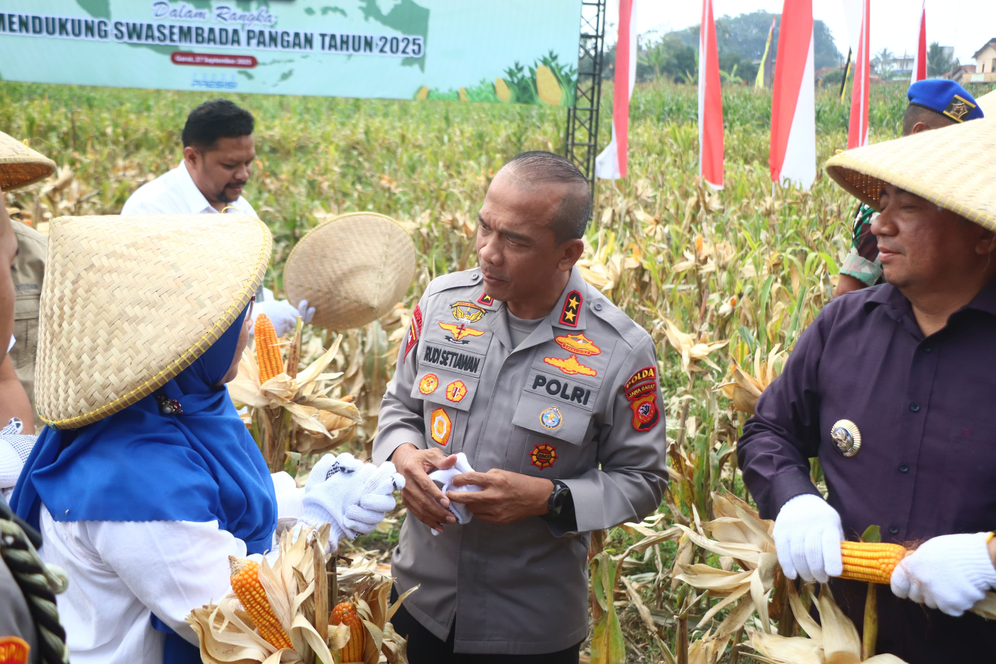 Prestasi Polda Jabar Dalam Mendukung Ketahanan Pangan Nasional Lewat Panen Raya Jagung