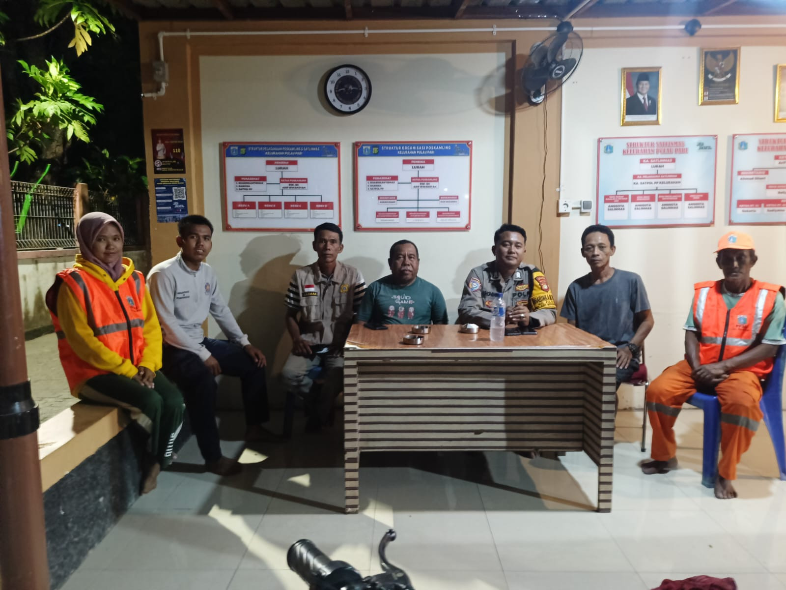 Polsek Kepulauan Seribu Selatan Tingkatkan Patroli Malam, Edukasi Warga Manfaatkan Layanan 110 dan Barcode Pengaduan
