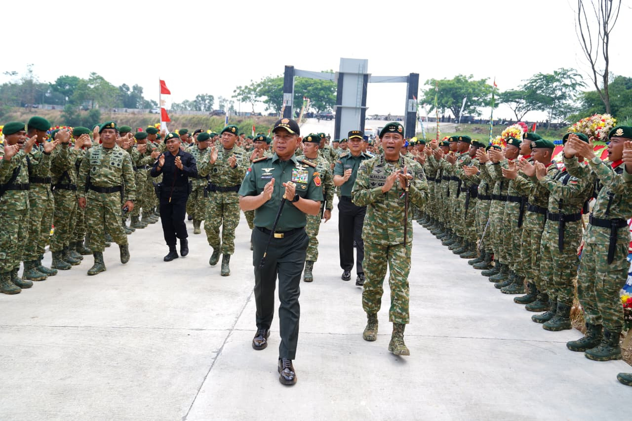 Panglima TNI Tinjau Markas Yontaipur Kostrad di Cikarang