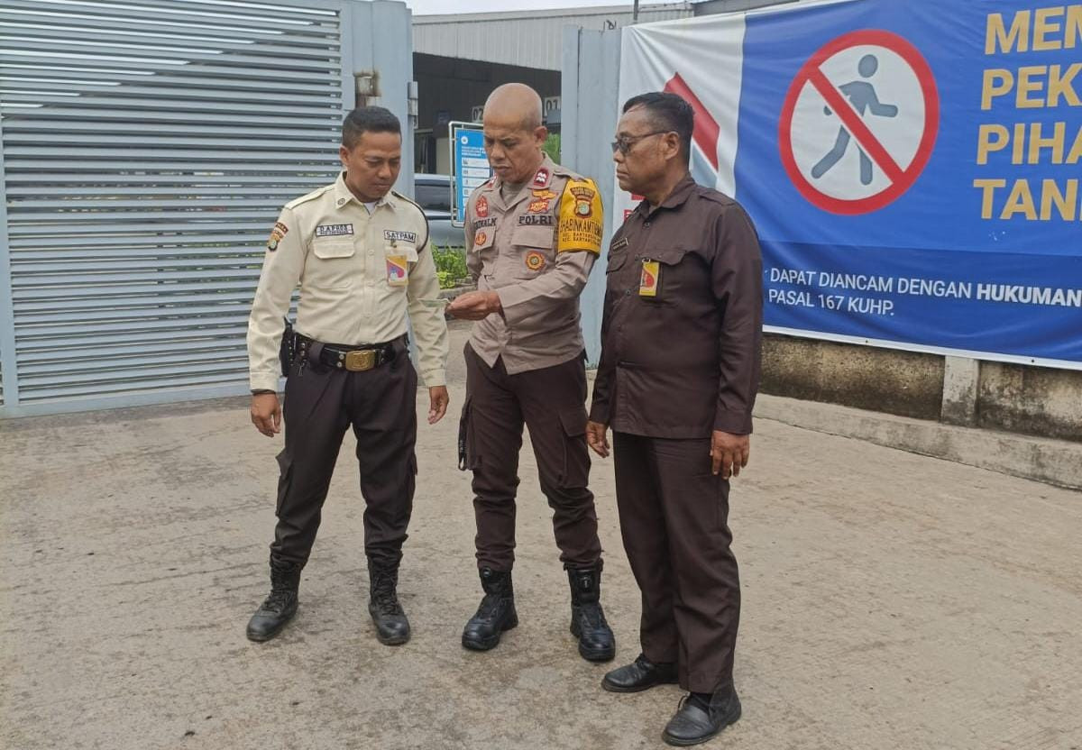 Bhabinkamtibmas Bantargebang Lakukan Pembinaan Satpam PT Wings