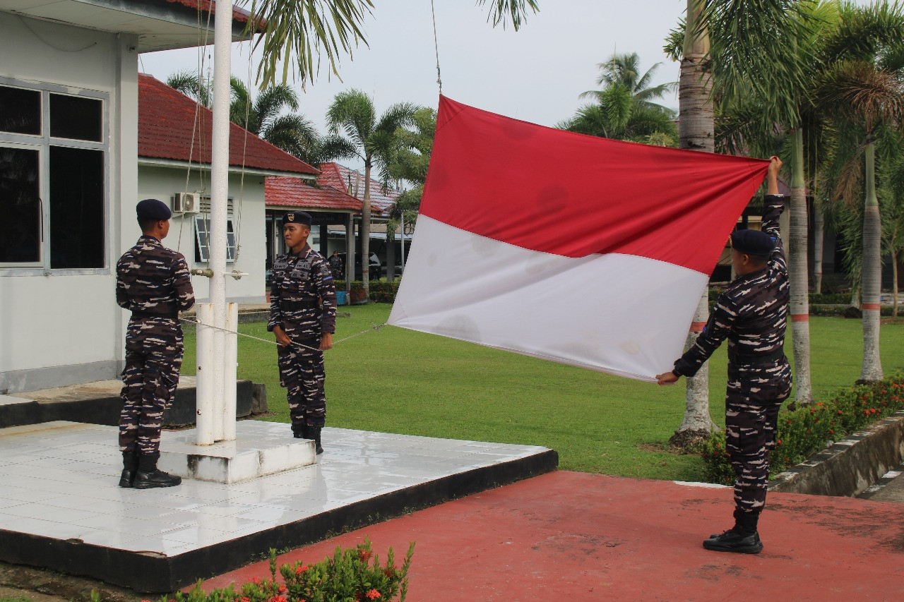 Semangat Kebangsaan, Lanal Bengkulu Gelar Upacara Bendera 17 an