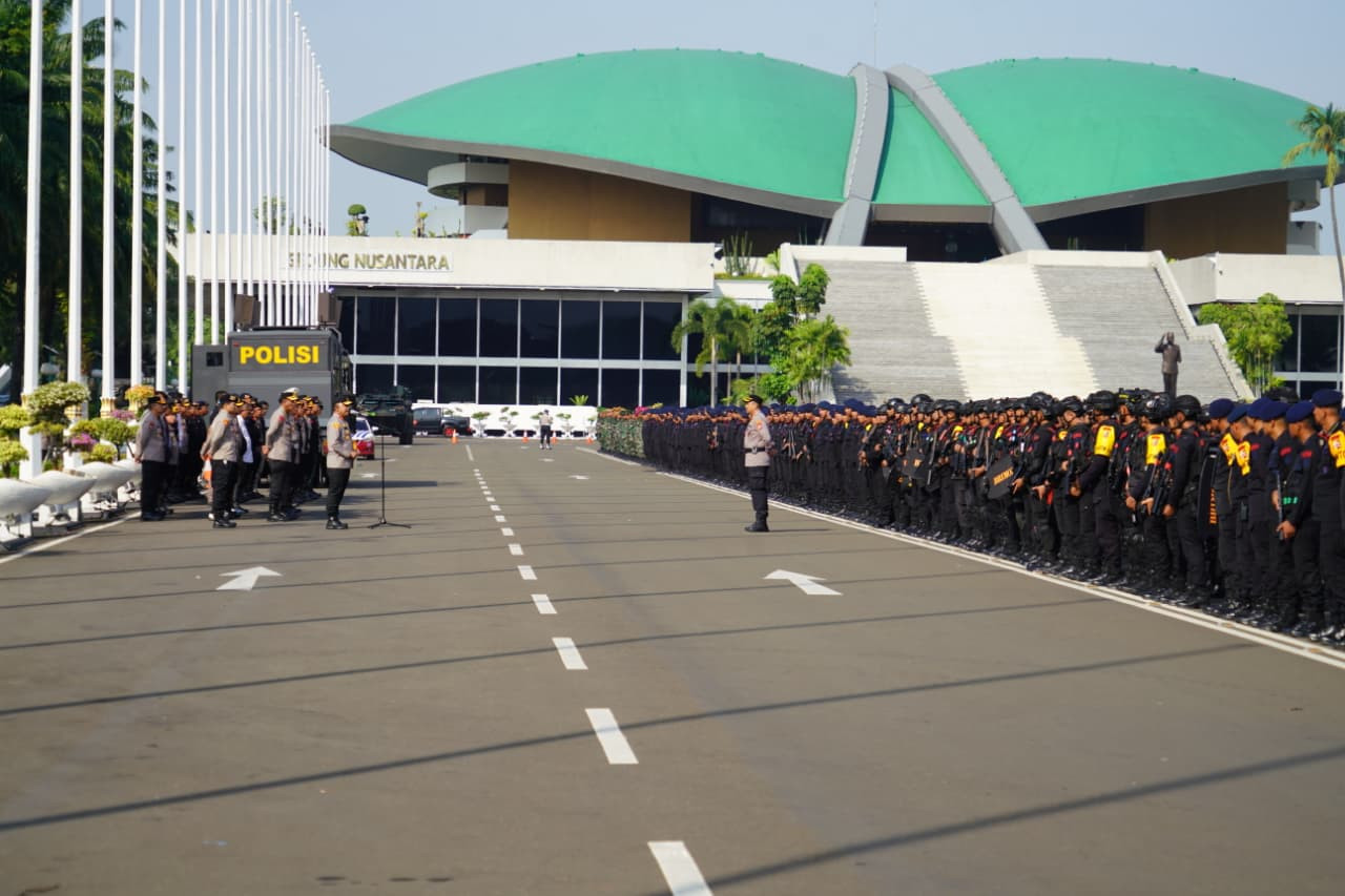 PENGAMANAN PELAYANAN AKSI UNRAS DI GEDUNG DPR/MPR RI
