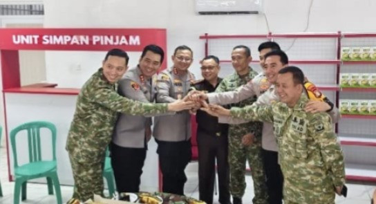 Kapolres Kepulauan Seribu Hadiri Surprise Ulang Tahun Dandim 0502/JU, Perkuat Sinergi Forkopimko Plus Jakarta Utara