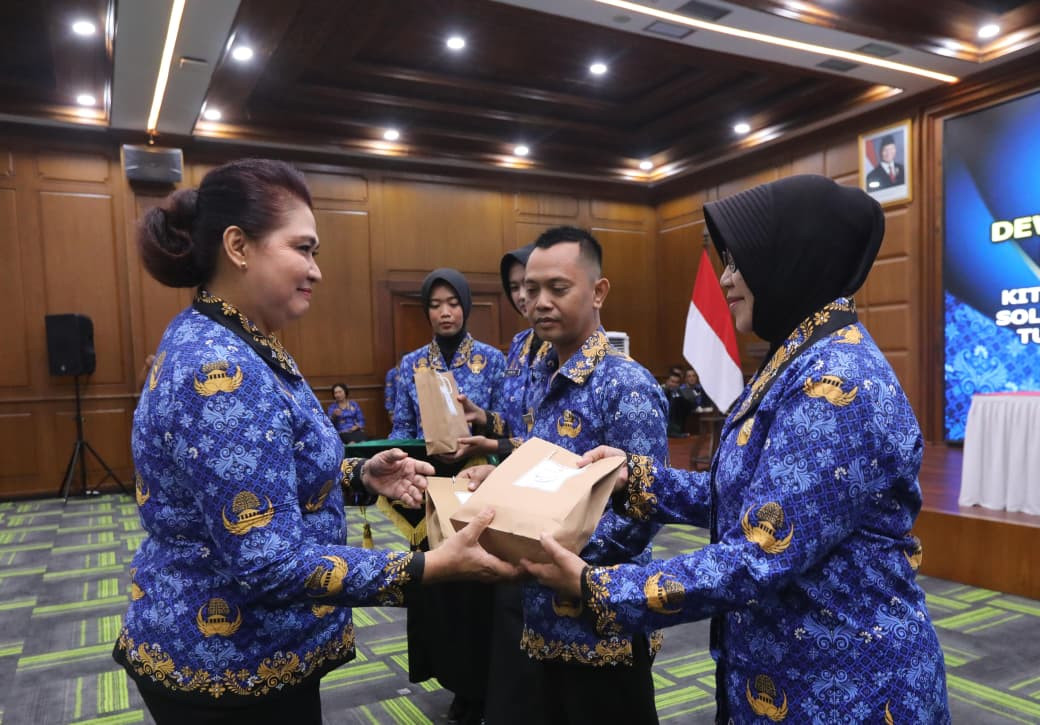 Ketua DPK Unit TNI AD: Jadilah Motor Penggerak Profesionalisme PNS