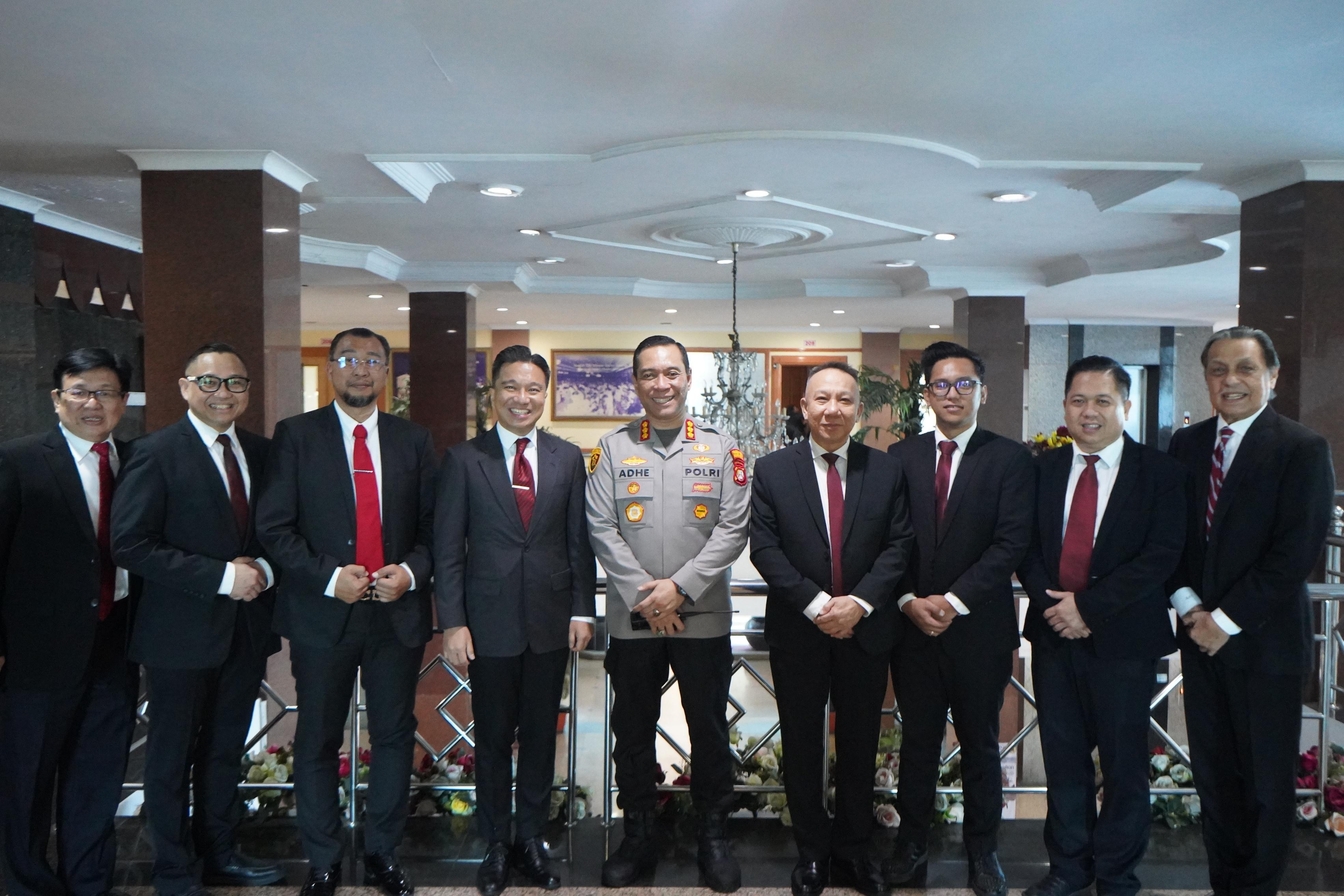 Kapolres Metro Jakarta Utara Tinjau Langsung Ibadah di Gereja Mawar Sharon, Pastikan Kamtibmas Kondusif
