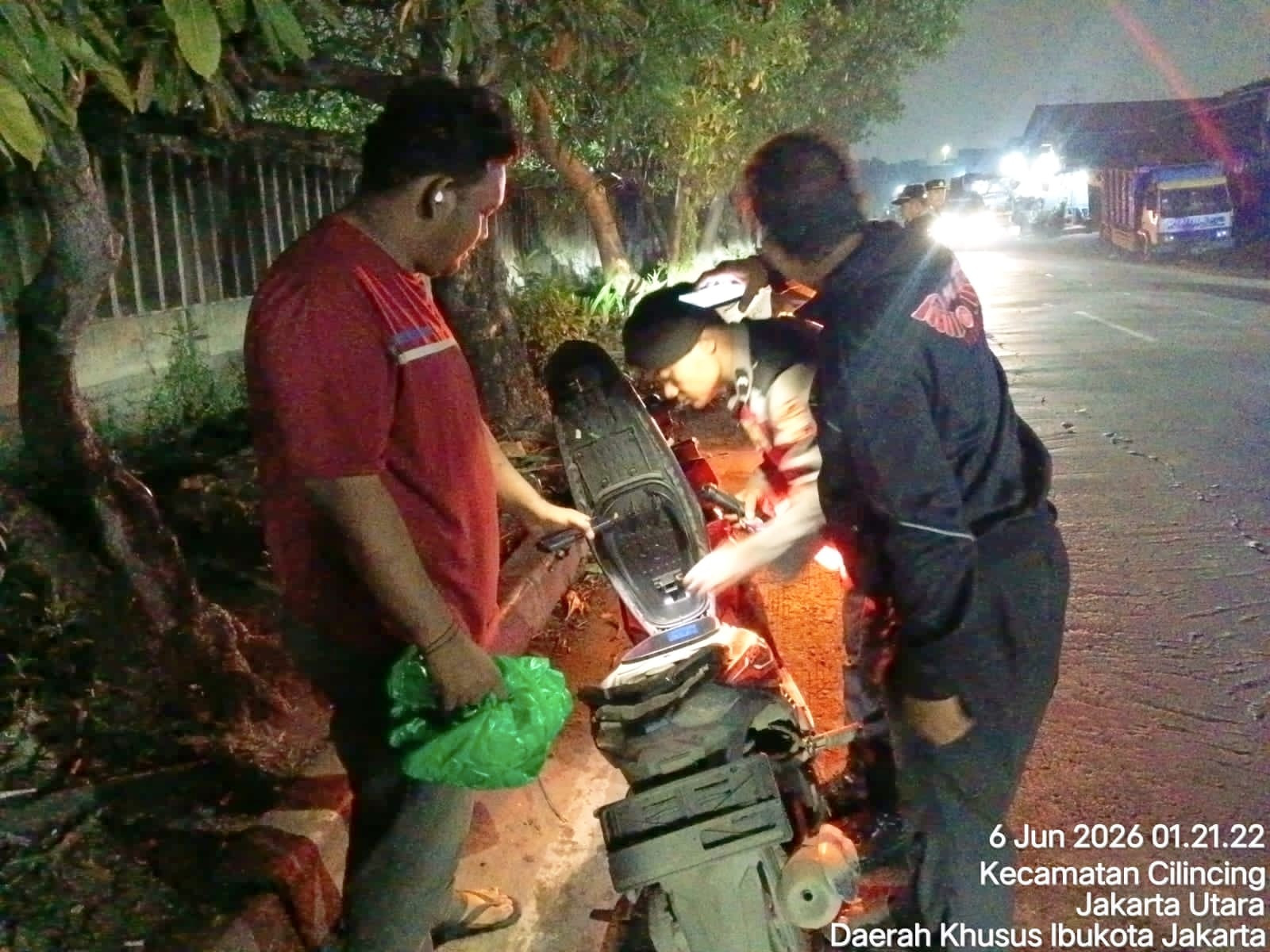 Razia Stasioner dan Patroli Mobile, Polsek Cilincing Pastikan Wilayah Tetap Kondusif