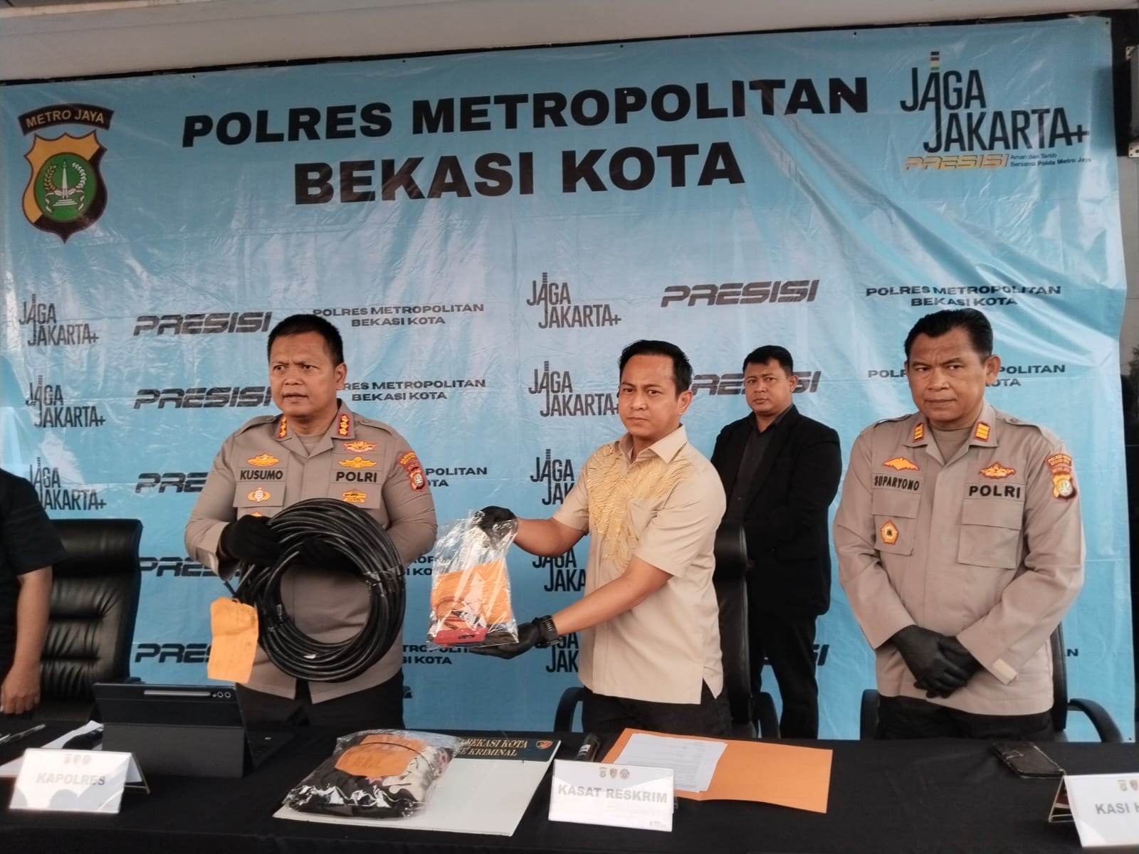 Polisi Ungkap Pencurian Kabel BTS di Bekasi Selatan, Pelaku Terancam 7 Tahun Penjara