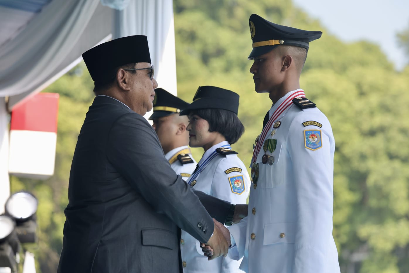 Dari Papua hingga Dilantik Presiden, Cerita Perjuangan Jhosua Jadi Praja IPDN