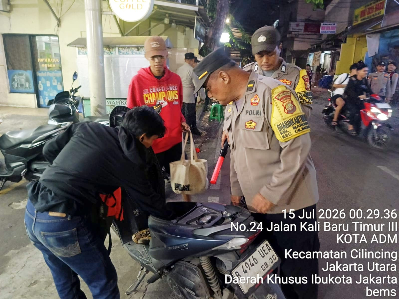 Patroli KRYD Polsek Cilincing Sisir Titik Rawan Tawuran dan Kejahatan Jalanan, Ciptakan Situasi Kamtibmas Tetap Kondusif