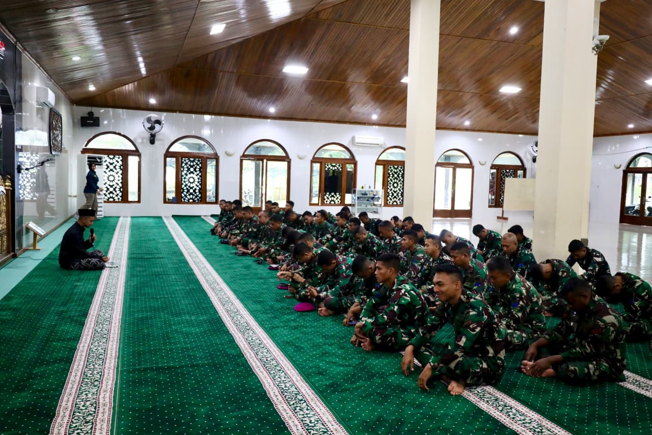 Doa Kami Untuk Negeri, Laksda Djodi Ajak Prajurit Kodaeral IX Gelar Doa Bersama Untuk Indonesia Damai