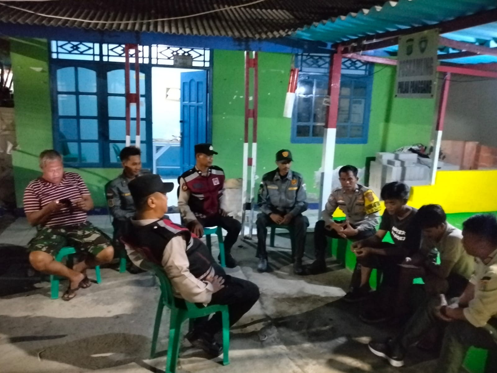 Polsek Kepulauan Seribu Selatan Gencarkan Pemantauan dan Pembinaan Pos Kamling, Wujudkan Lingkungan Aman dan Kondusif di Pulau Untung Jawa