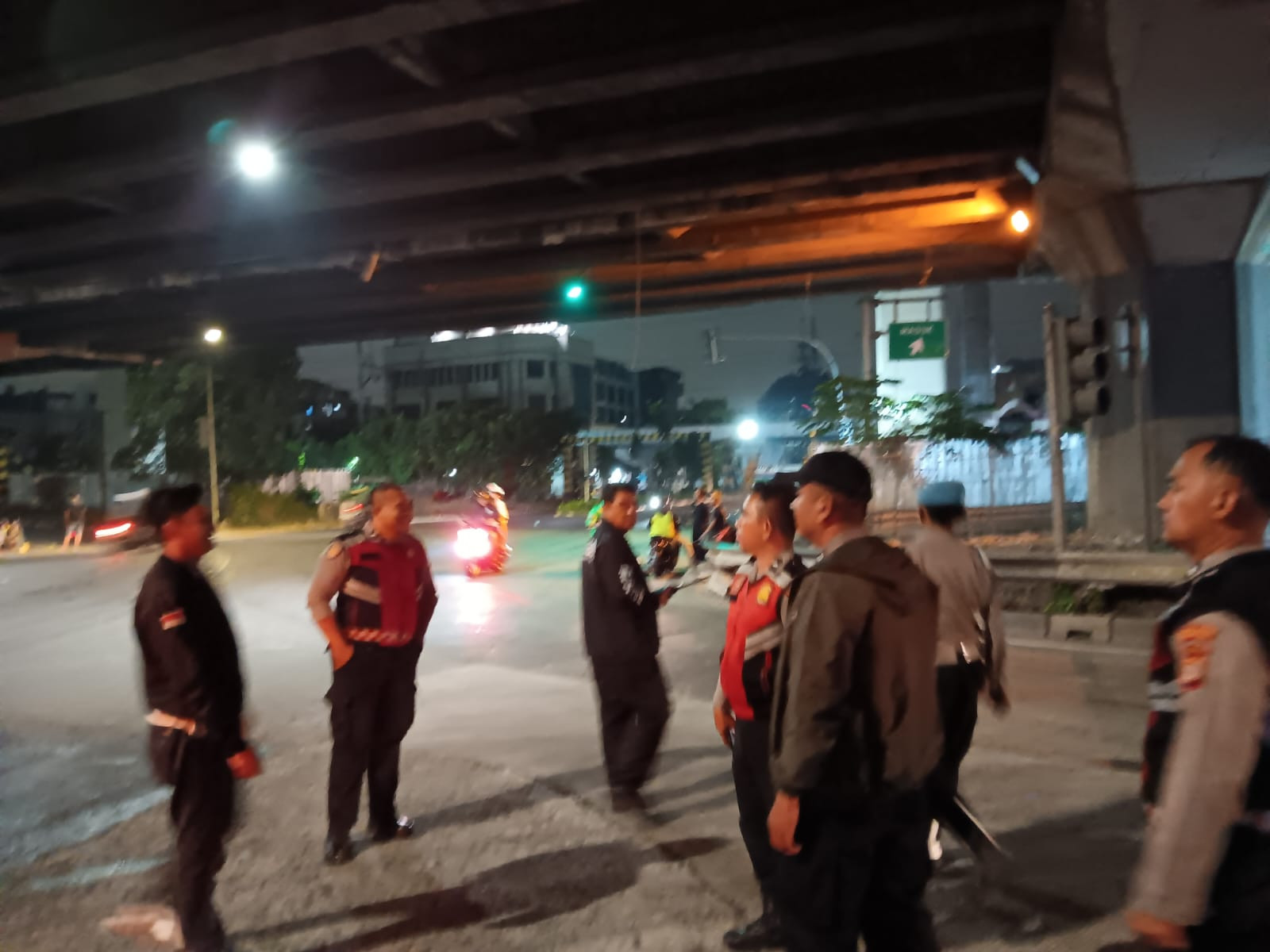Jaga Jakarta, Jaga Lingkungan: Polsek Metro Penjaringan Intensifkan Patroli Malam Cegah Tawuran dan Kejahatan Jalanan