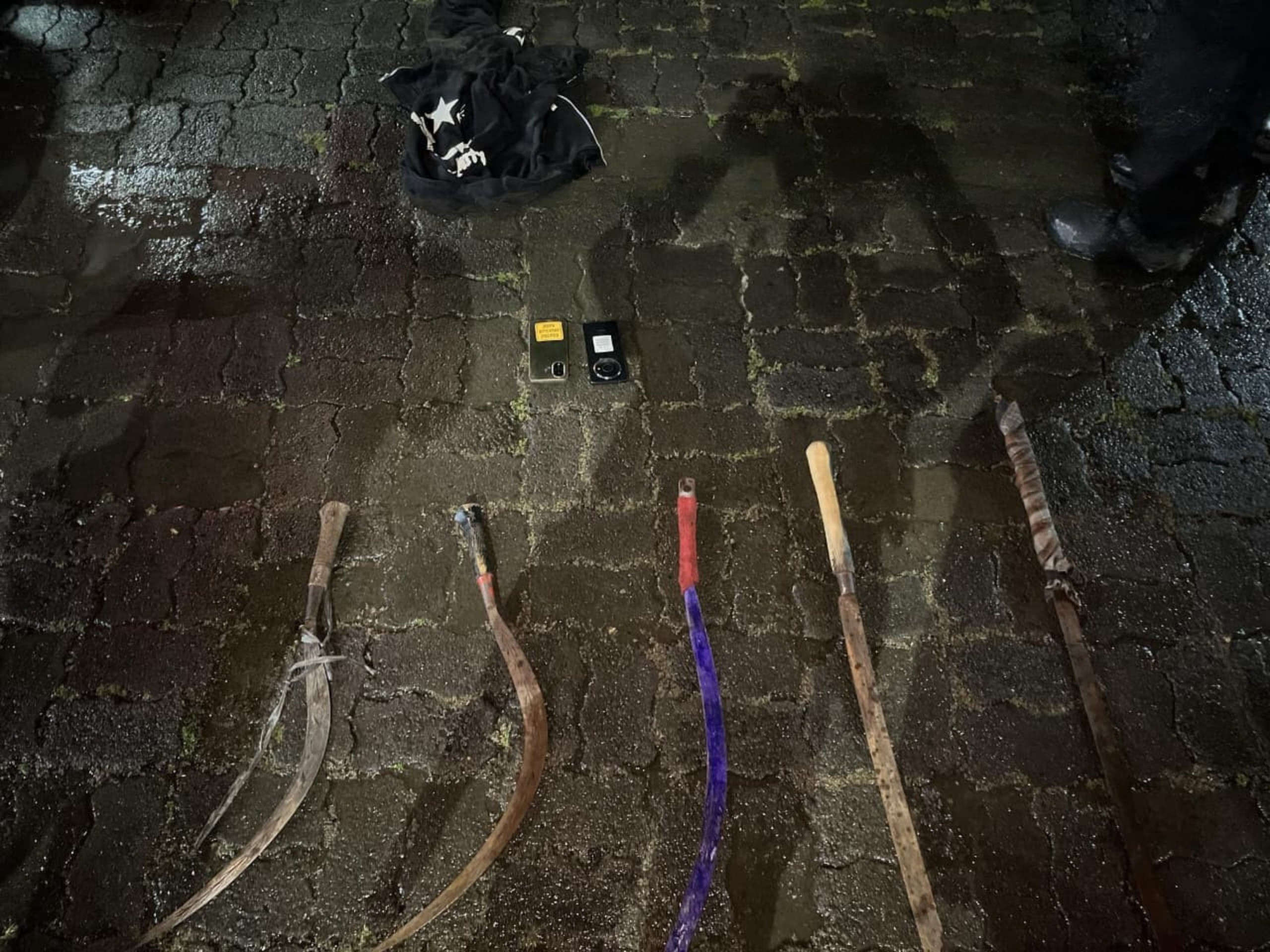 Patroli Malam Brimob Cegah Tawuran dan Kejahatan Jalanan di Jakarta Timur