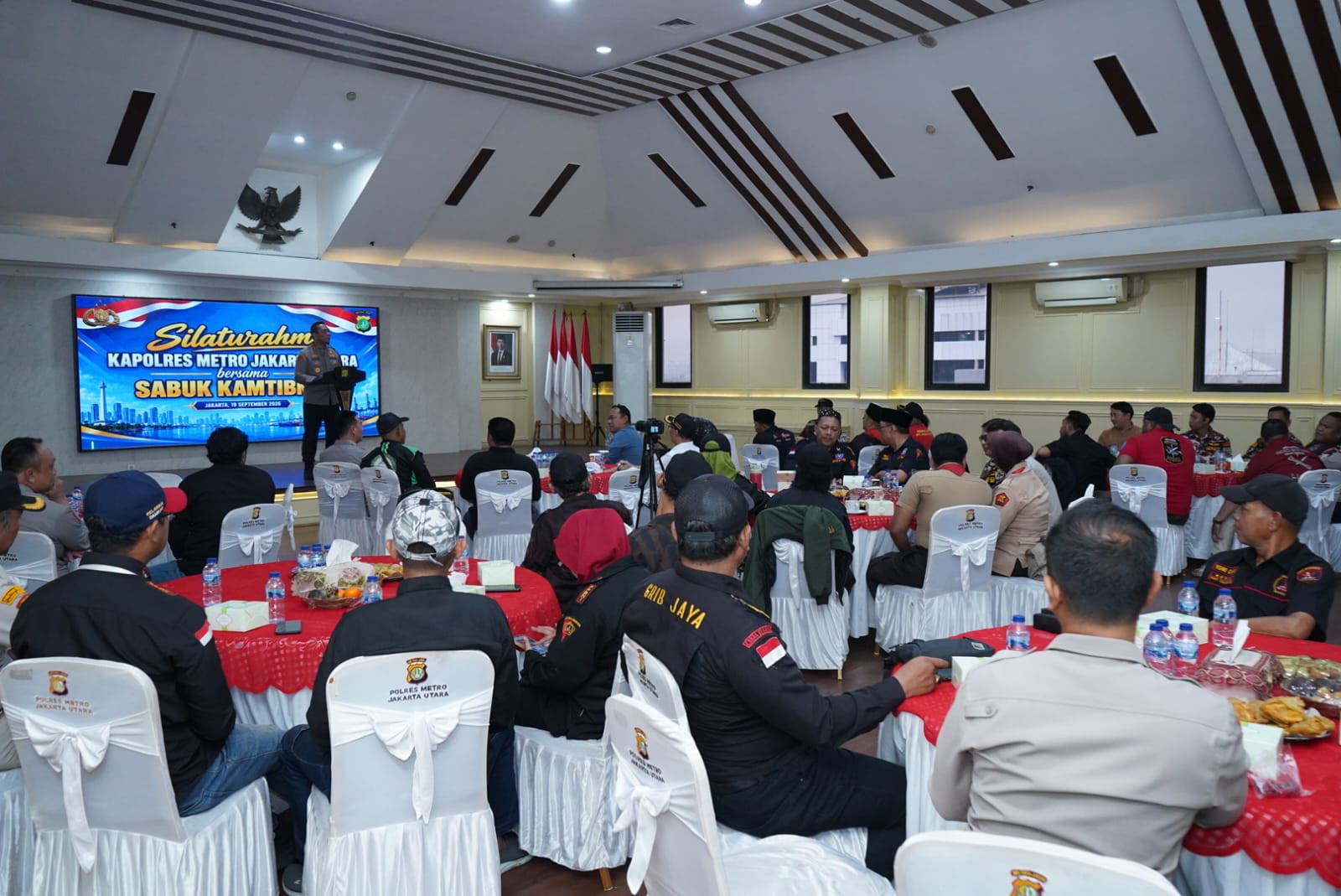 Kapolres Metro Jakut Silahturahmi bersama Ojol dan Ormas, Satukan Komitmen Jaga Kamtibmas