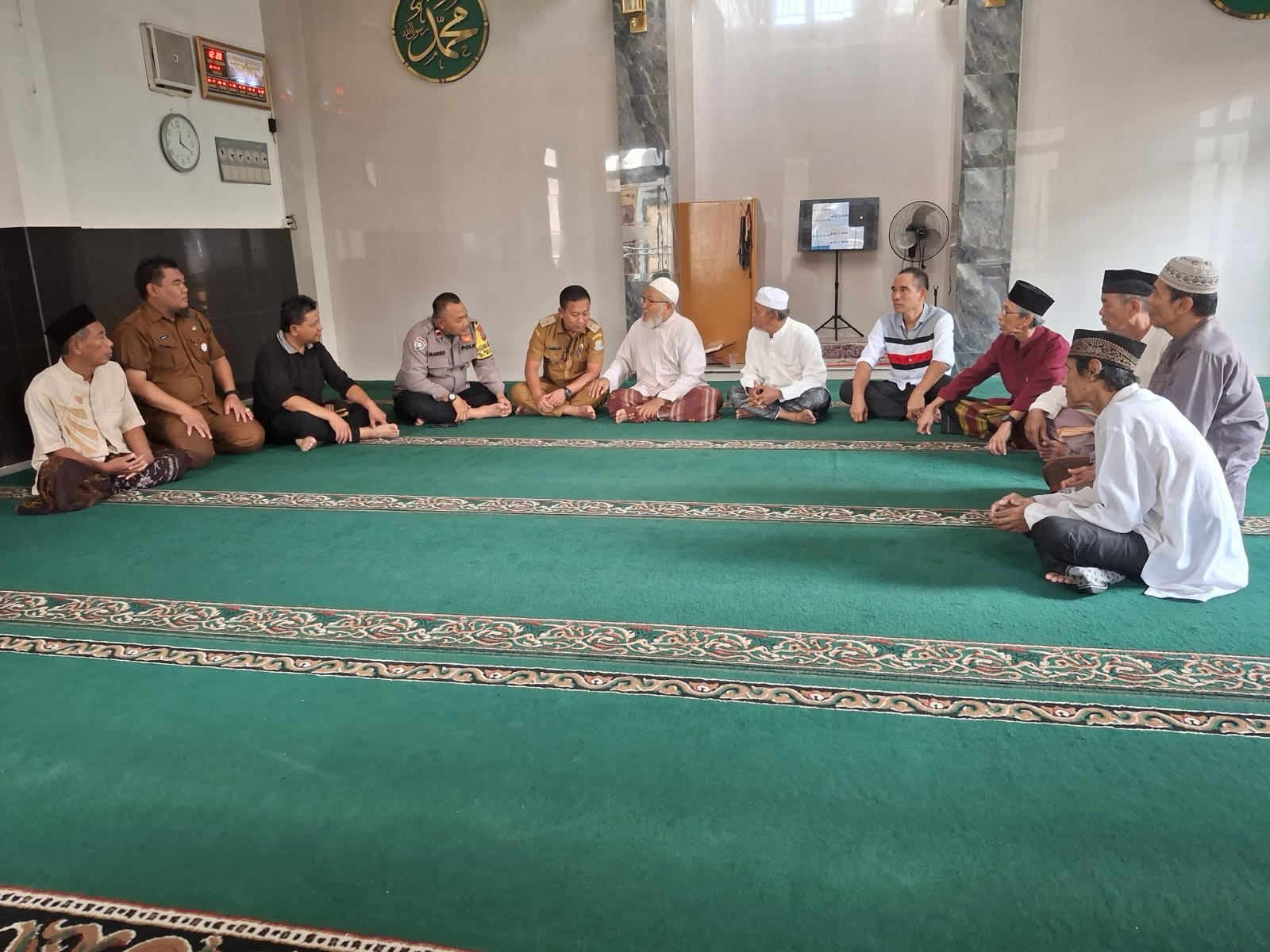 POLSEK MEDANSATRIA LAKSANAKAN SOSIALISASI LARANGAN PETASAN DAN KEMBANG API JELANG MALAM TAHUN BARU 2026