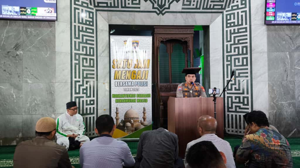 Program Kapolda Metro Jaya: Polisi Ajak Warga Bandara Soetta Mengaji dan Jaga Jakarta Lewat Kemakmuran Masjid