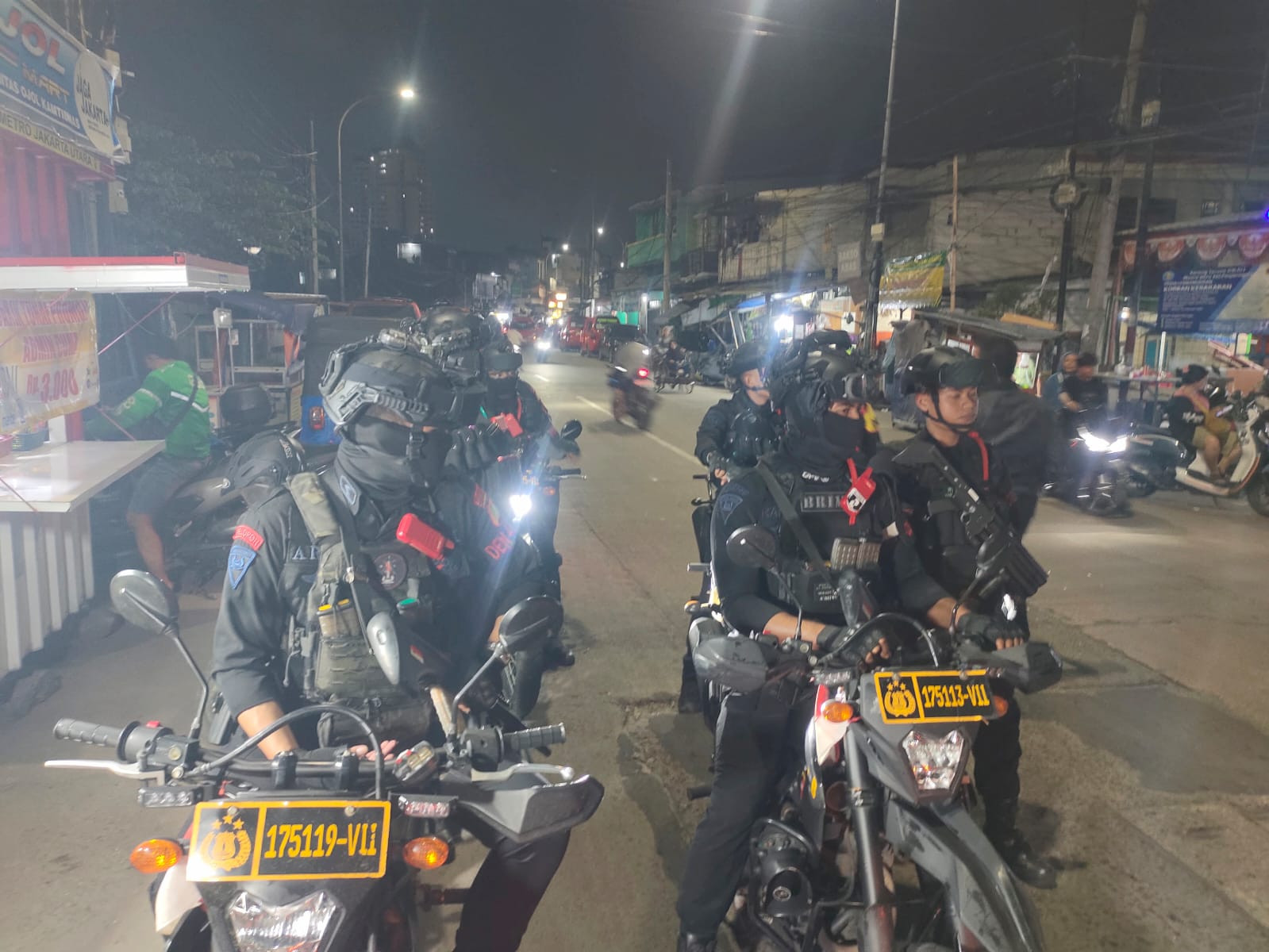 Jaga Jakarta, Jaga Lingkungan: Polsek Metro Penjaringan Gelar KRYD, Perkuat Sinergi Bersama Brimob