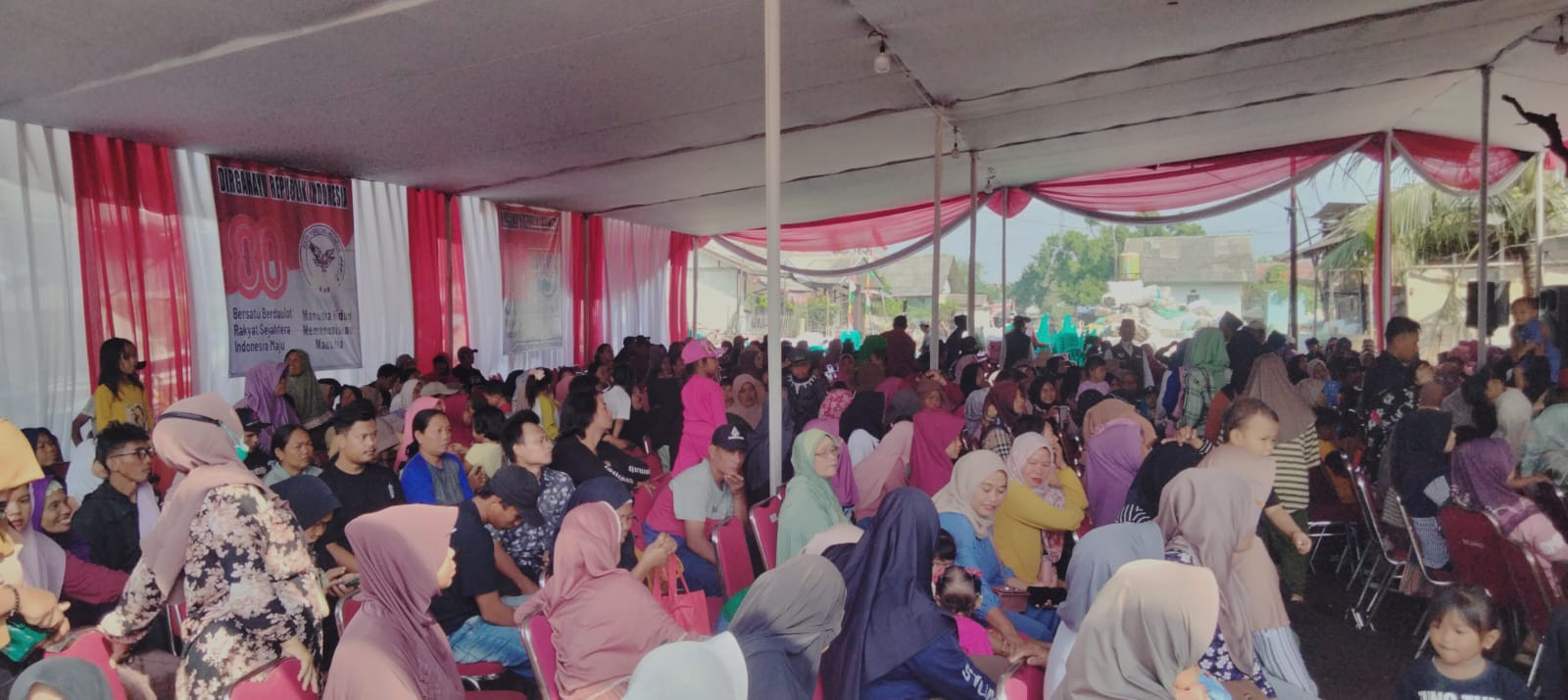 Safari Indonesia Berbagi, IPI Rayakan HUT RI ke-80 Bersama 1.000 Keluarga Pemulung di Kota Bekasi