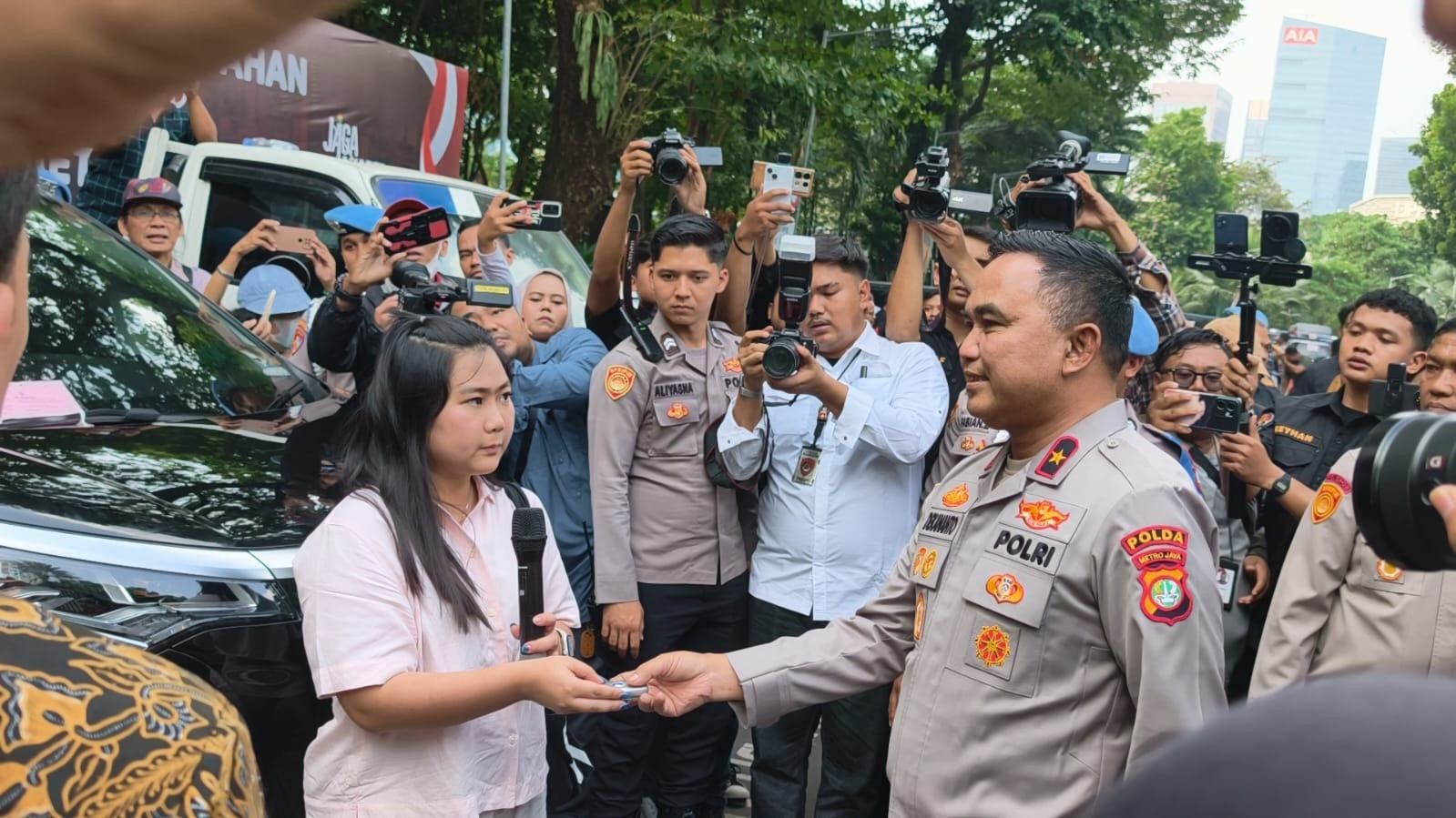 Polda Metro Jaya Kembalikan 67 Kendaraan kepada Pemilik yang Sah