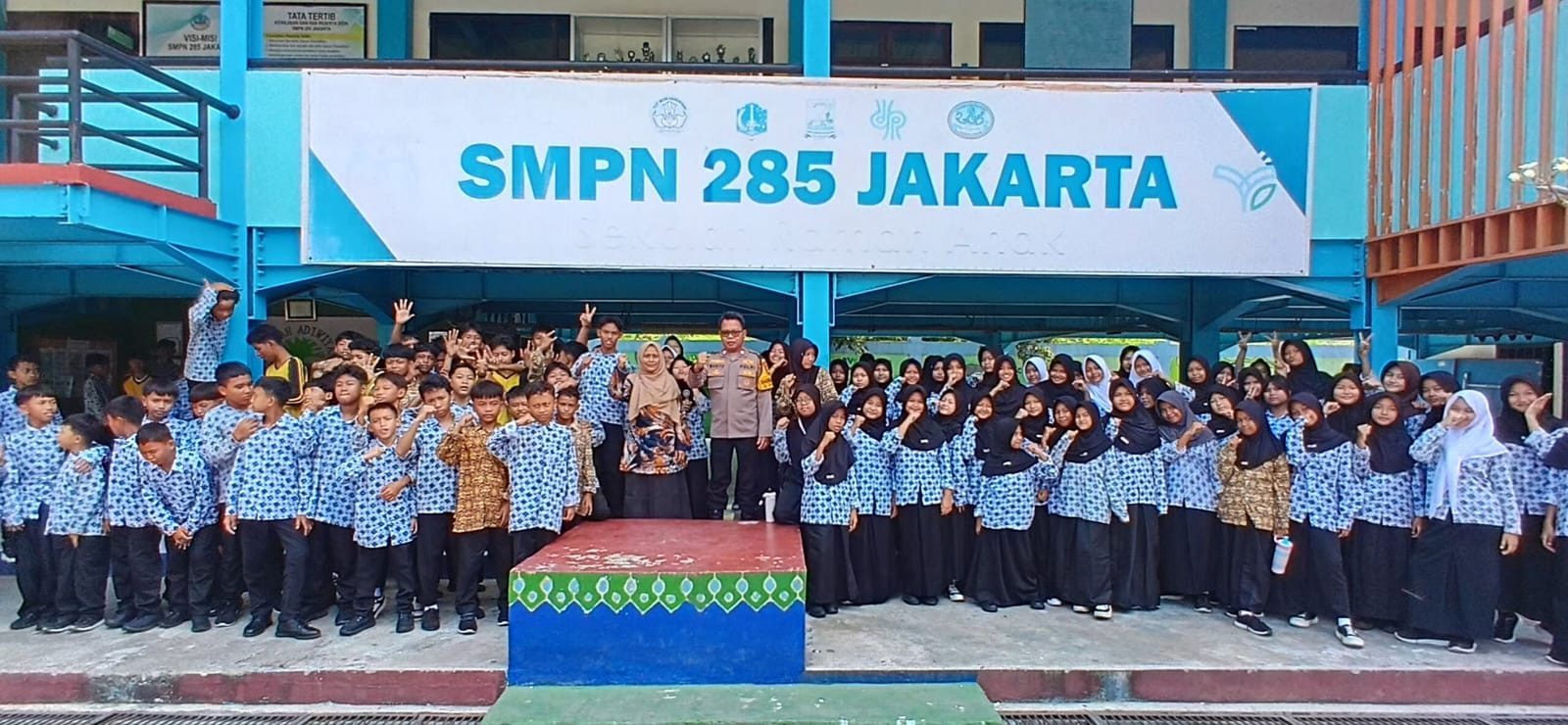 Tanamkan Karakter dan Budaya 5S, Bhabinkamtibmas Pulau Untung Jawa Ajak Siswa SMPN 285 Jadi Pelopor Kamtibmas