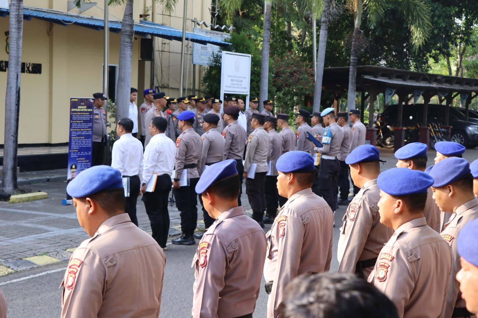 Apel Pagi Polres Kepulauan Seribu, Wakapolres Tekankan Implementasi Direktif Kapolda Metro Jaya