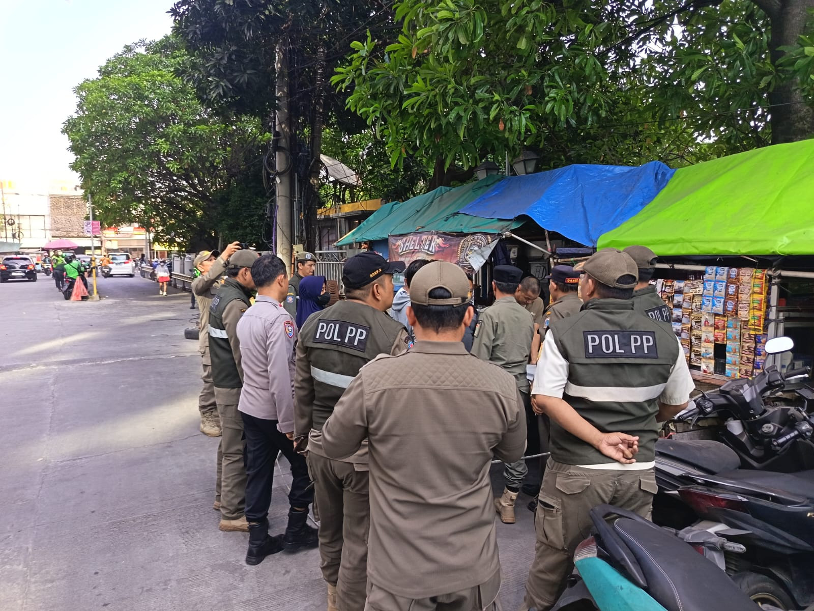 Bulan Tertib Trotoar Digelar di Apartemen Laguna Pluit, Polisi Libatkan TNI hingga Satpol PP