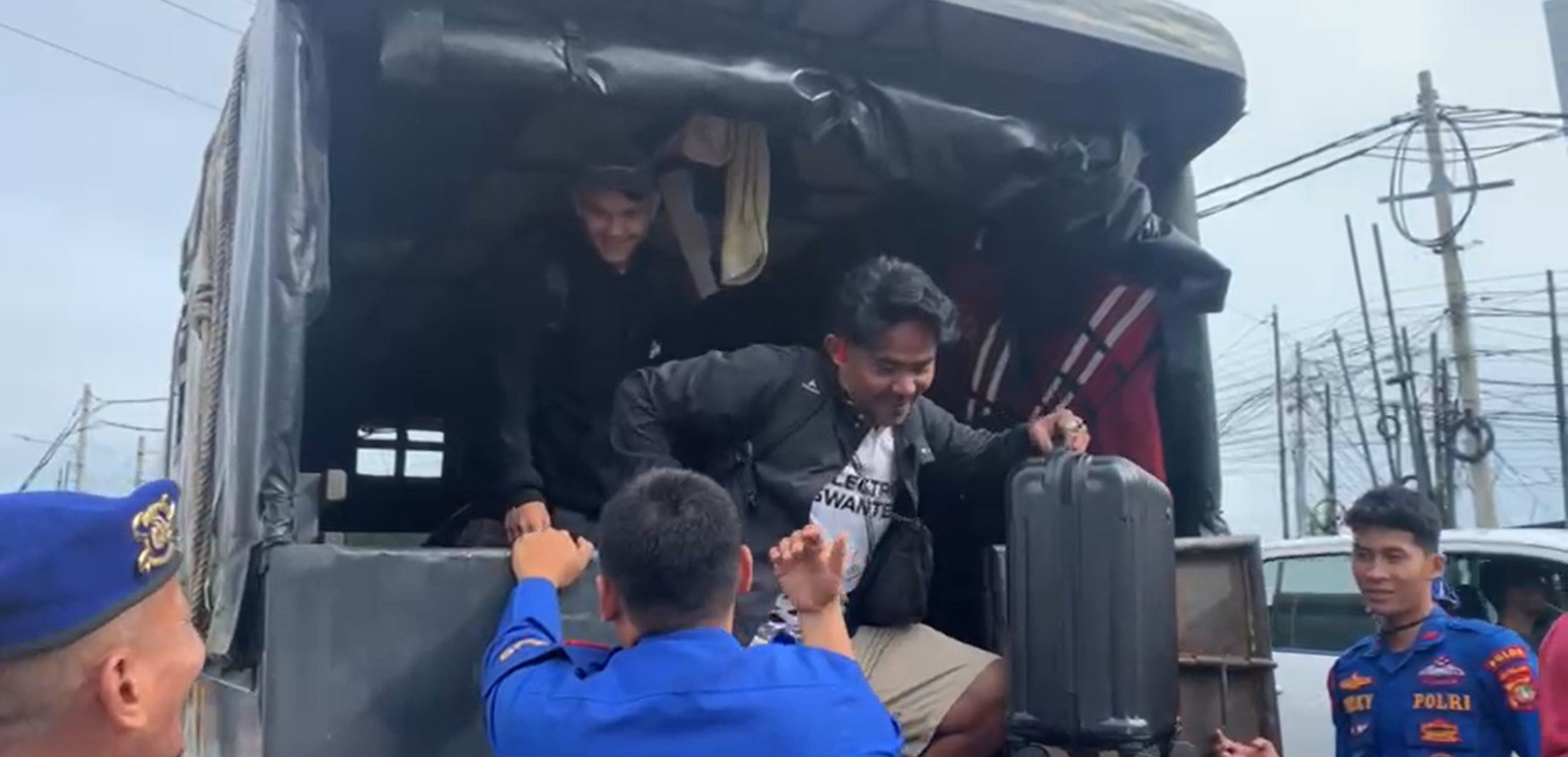 Antisipasi Banjir, Ditpolairud Polda Metro Jaya Patroli SAR di Pluit