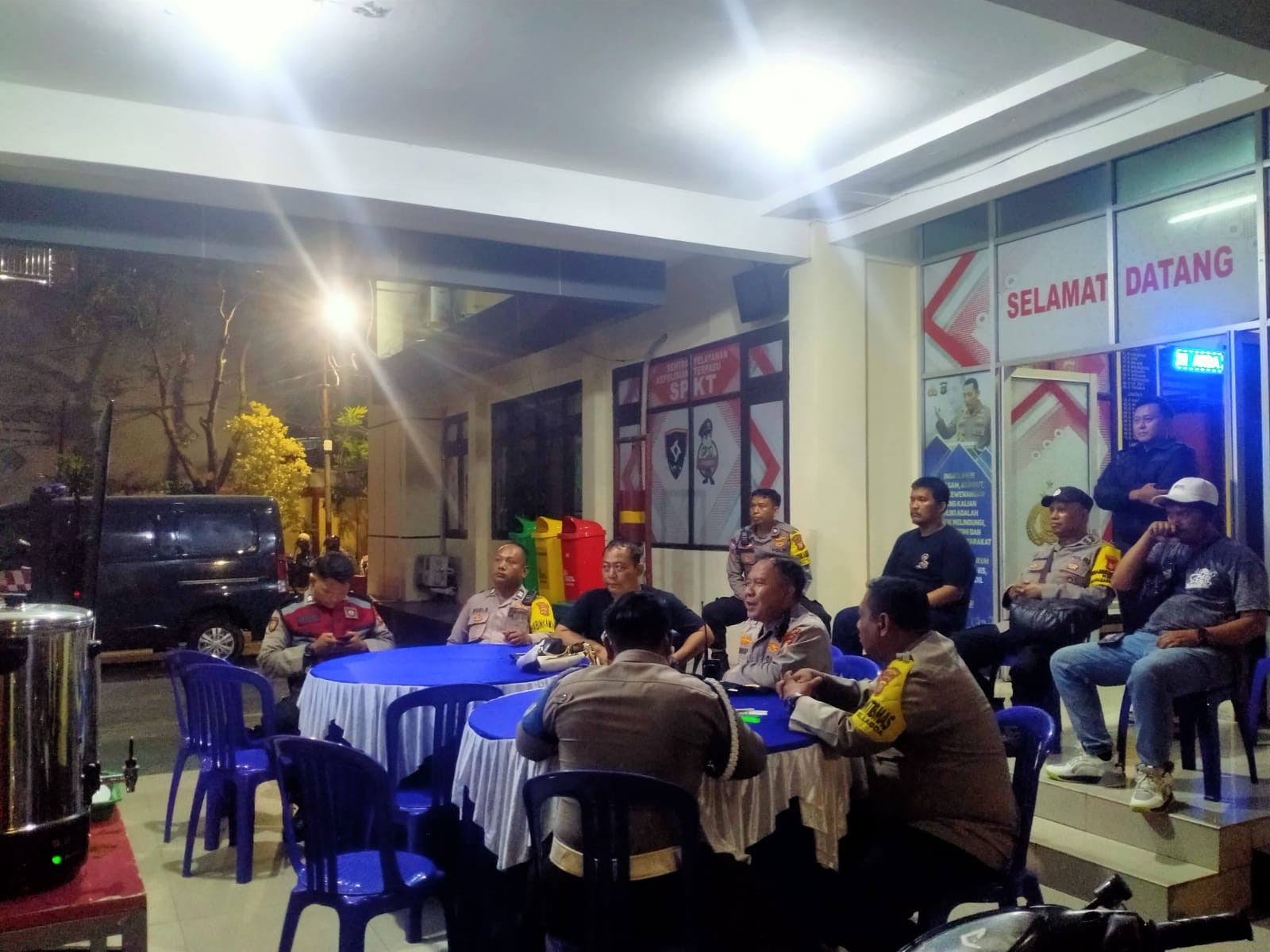 Jaga Jakarta On The Spot: Polsek Koja Gelar Nobar Piala Dunia 2026, Pererat Sinergi dan Kebersamaan dengan Warga
