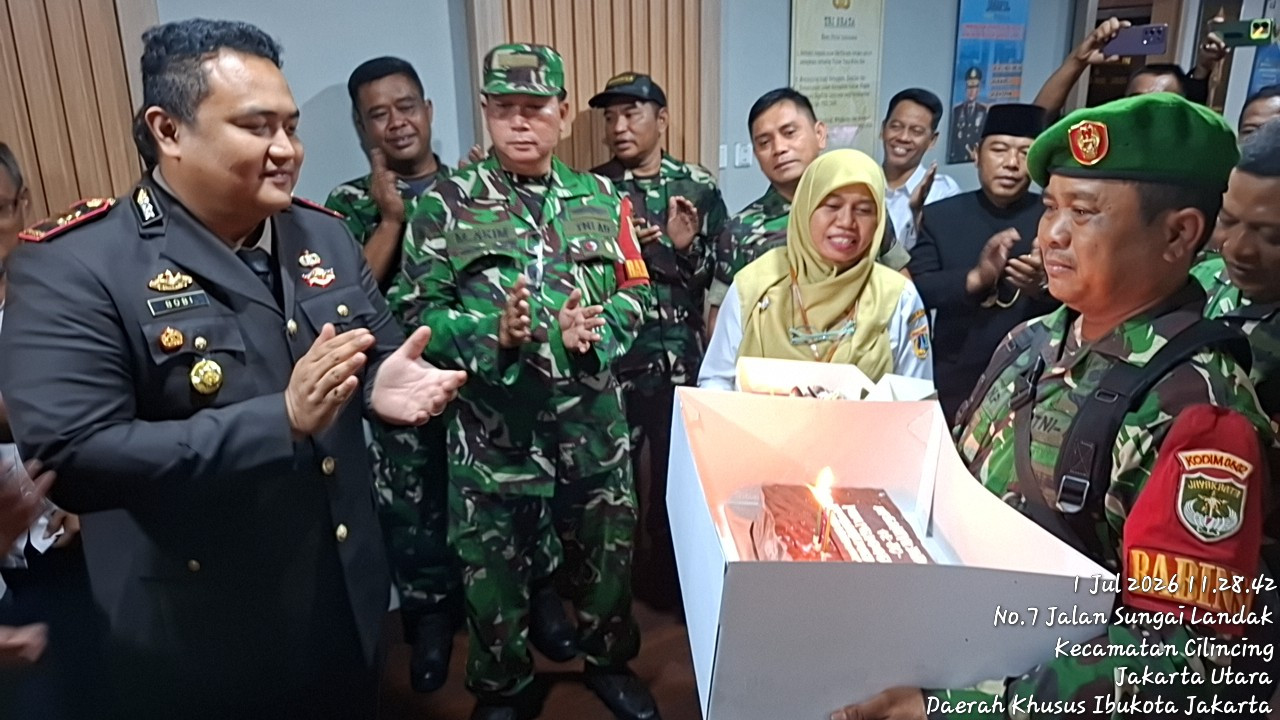 Surprise Party dari Tiga Pilar Warnai HUT Bhayangkara ke-80 di Polsek Cilincing, Perkuat Sinergi Jaga Kamtibmas