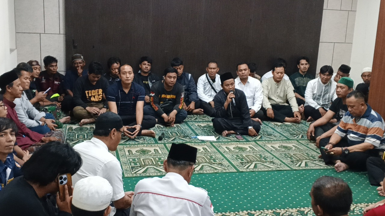 Polsek Metro Penjaringan dan Warga Gelar Doa Bersama Anak Yatim untuk Keamanan Wilayah