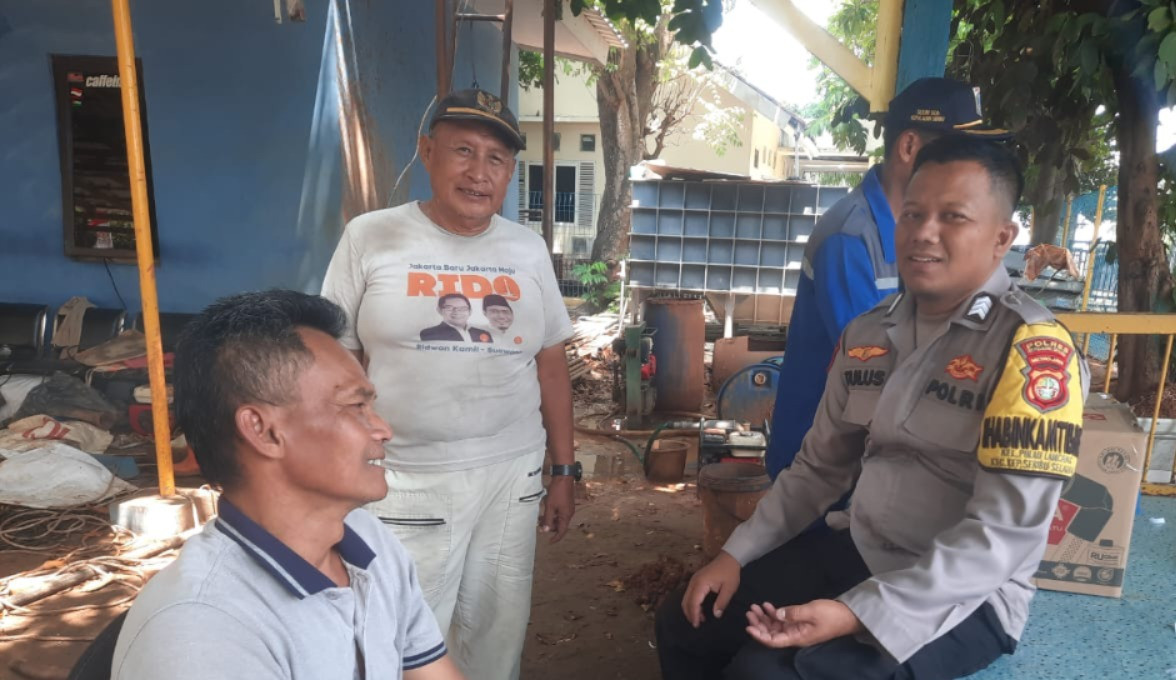 Bhabinkamtibmas Pulau Lancang Sambangi Warga, Ajak Bersinergi Jaga Keamanan Wilayah