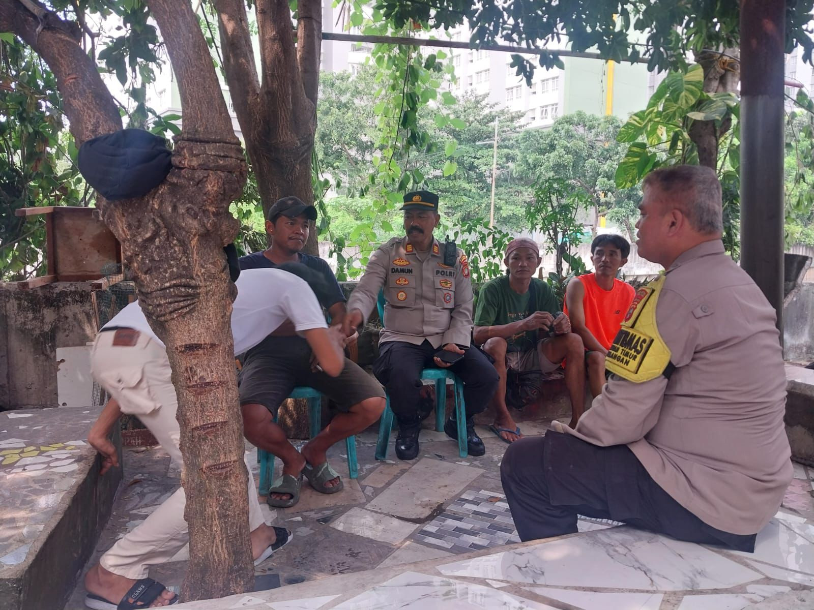 Jaga Jakarta On The Spot, Wakapolsek Pademangan Ajak Warga Pademangan Timur Aktif Jaga Kamtibmas